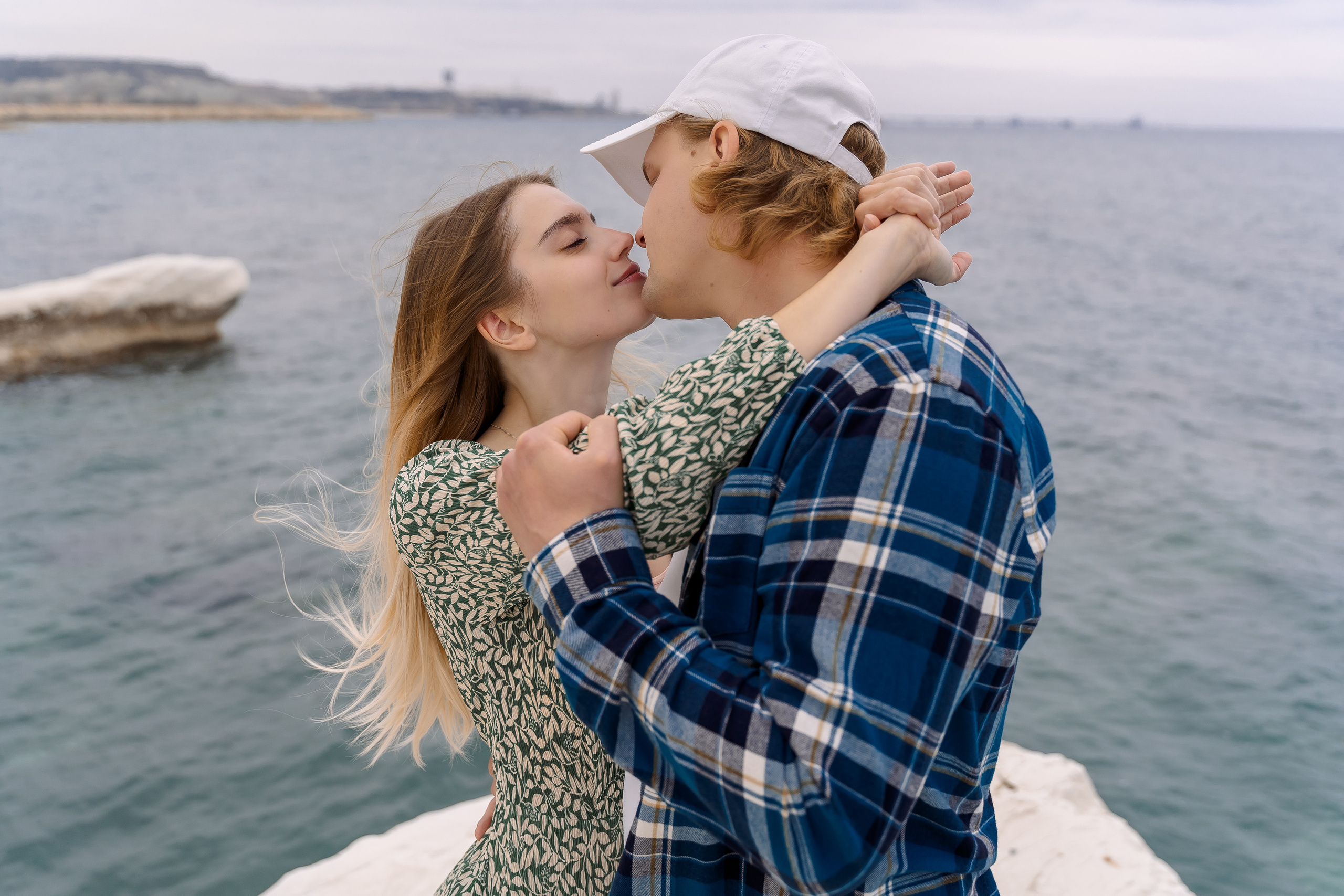 Артем и Алена. Камерная свадьба на Кипре. Свадебный и семейный фотограф Ирина Чернова