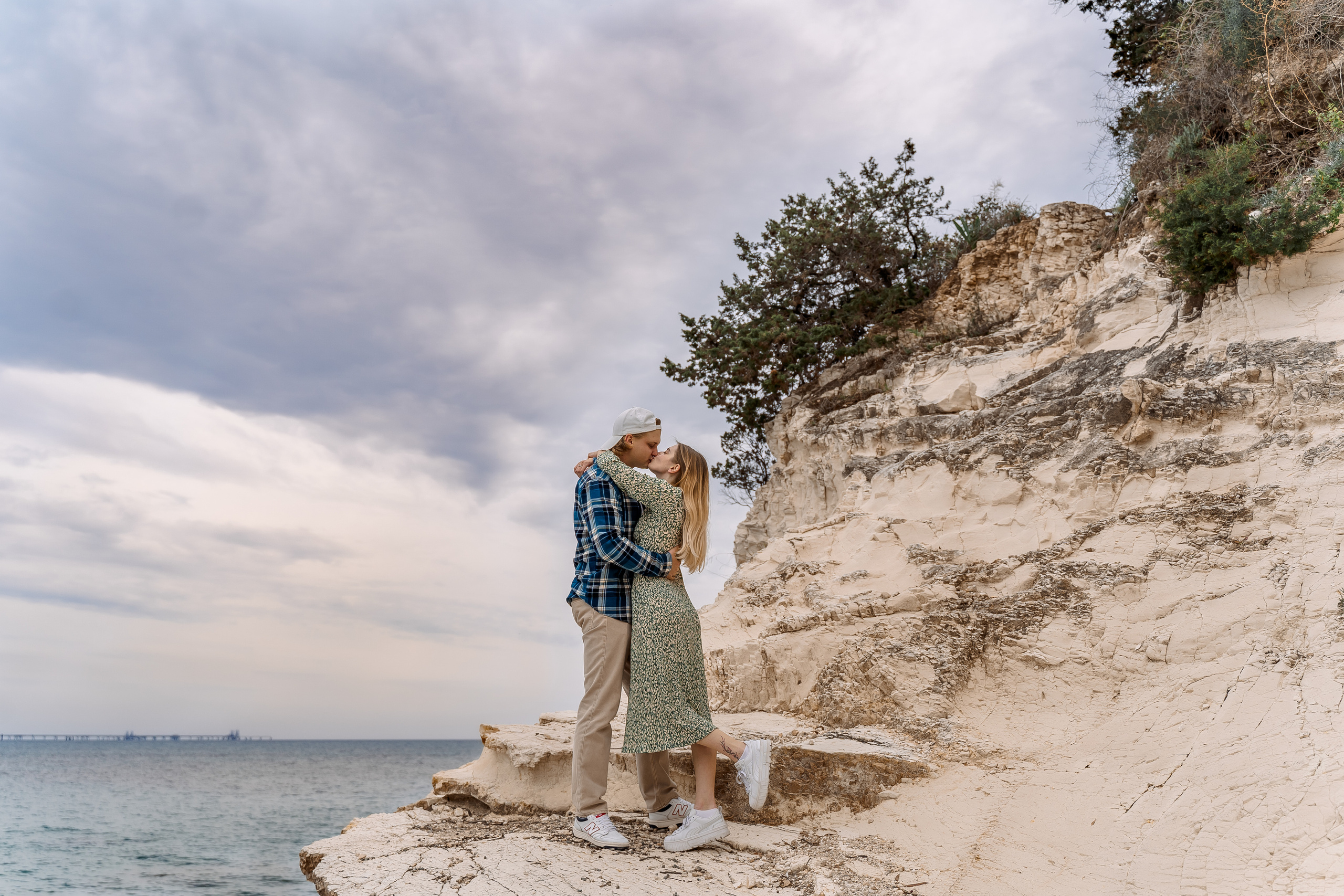 Артем и Алена. Камерная свадьба на Кипре. Свадебный и семейный фотограф Ирина Чернова