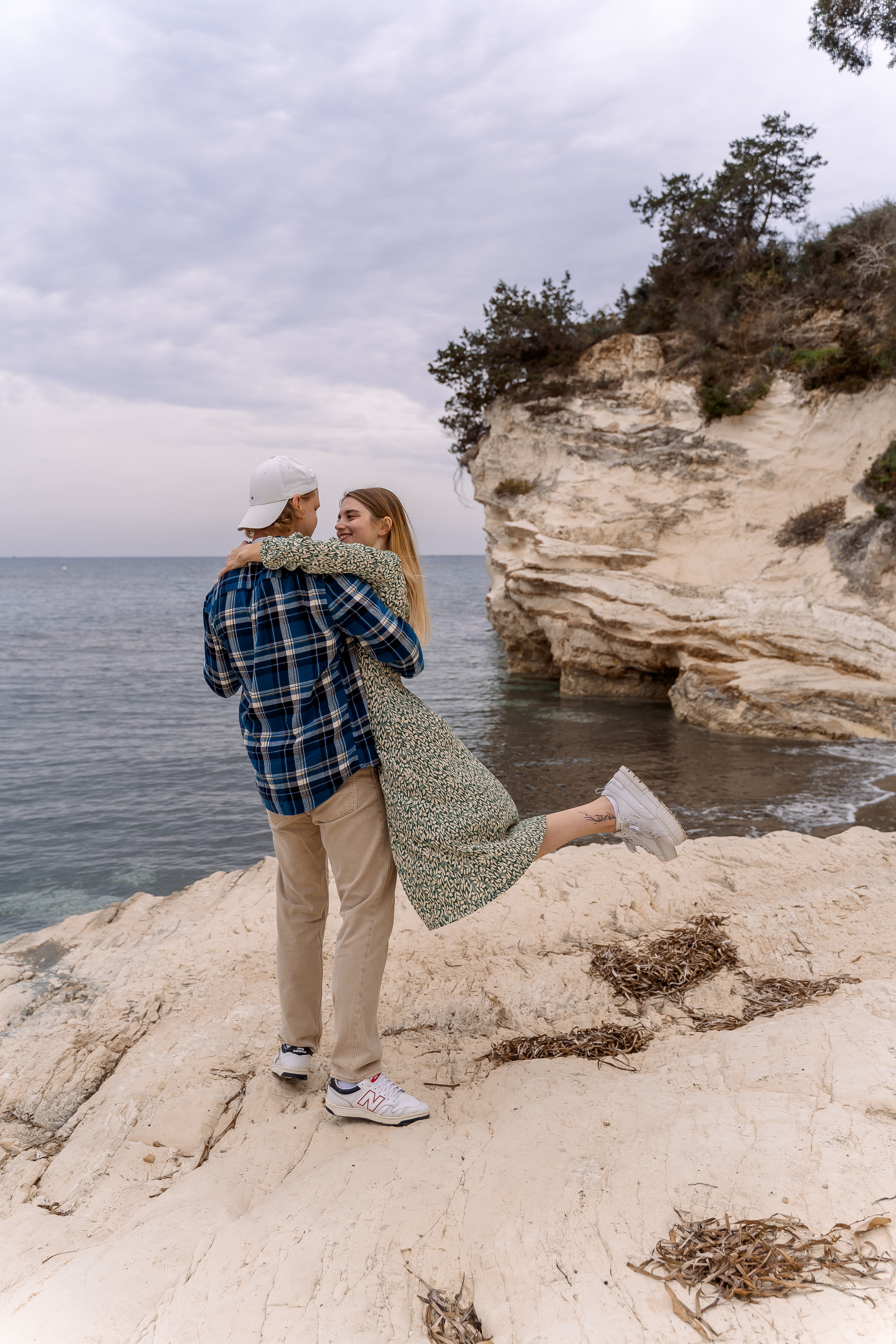Артем и Алена. Камерная свадьба на Кипре. Свадебный и семейный фотограф Ирина Чернова