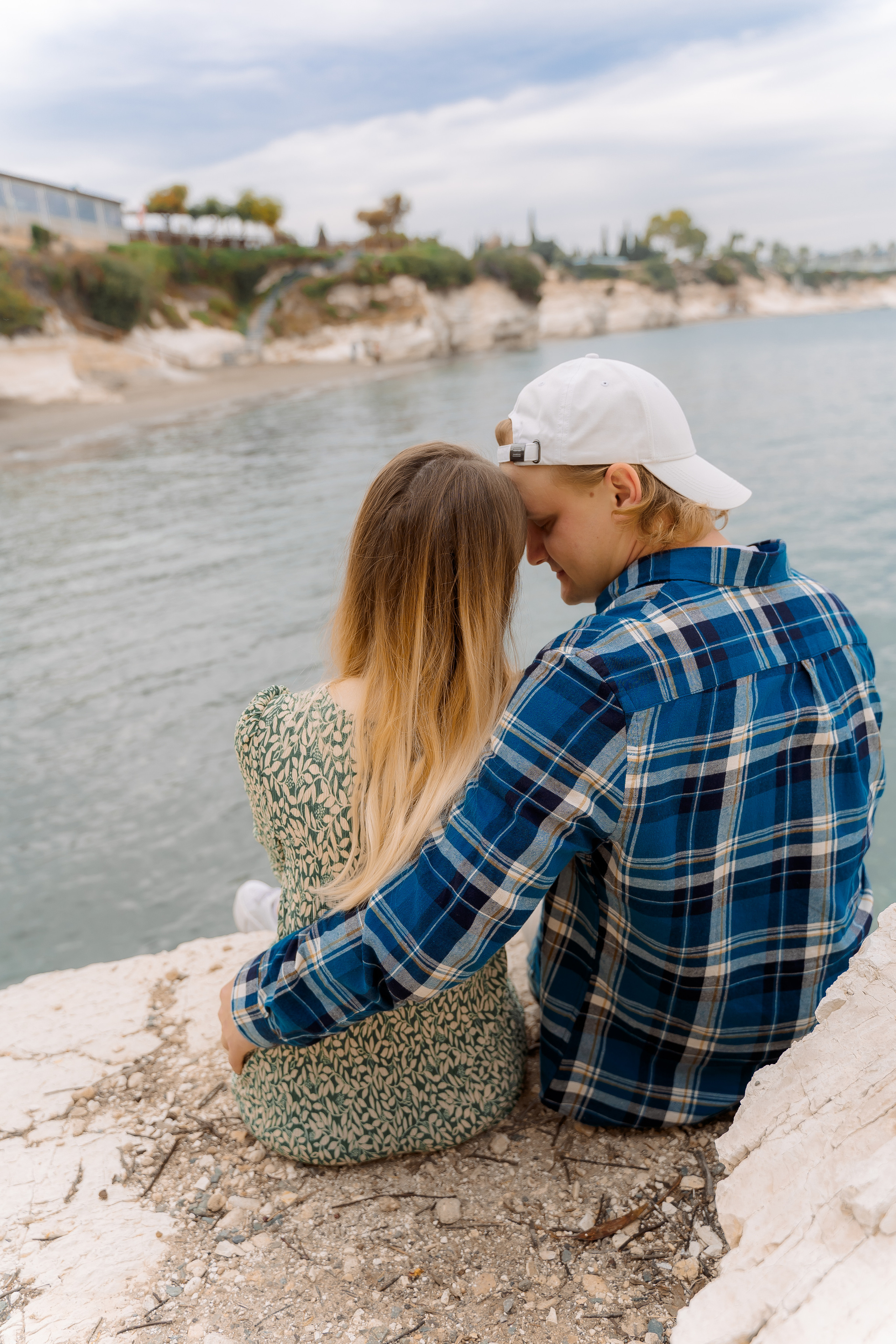 Артем и Алена. Камерная свадьба на Кипре. Свадебный и семейный фотограф Ирина Чернова