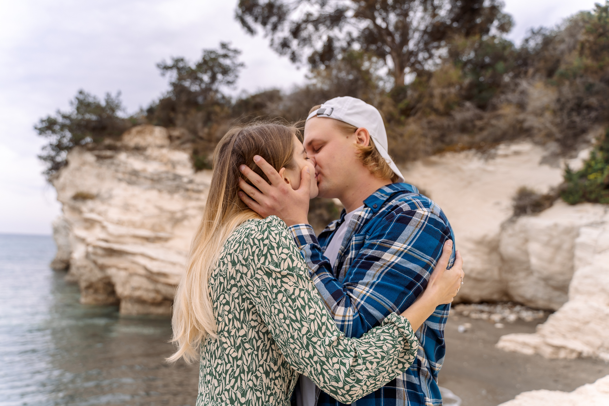 Артем и Алена. Камерная свадьба на Кипре. Свадебный и семейный фотограф Ирина Чернова