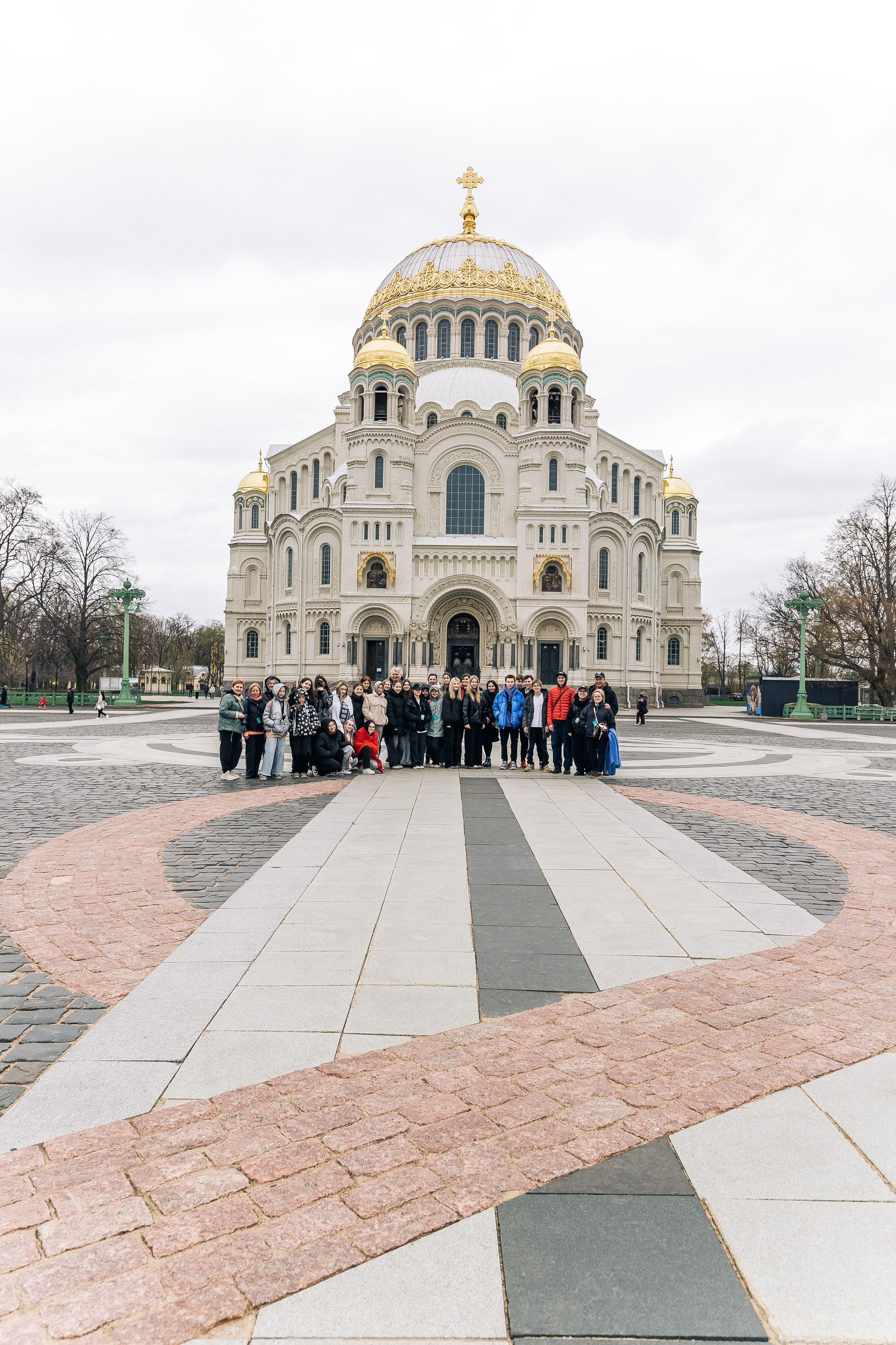 Экскурсия по Санкт-Петербургу с детским театром на льду «АЛЕКО » 11.05.2024. Репортажный фотограф в Москве