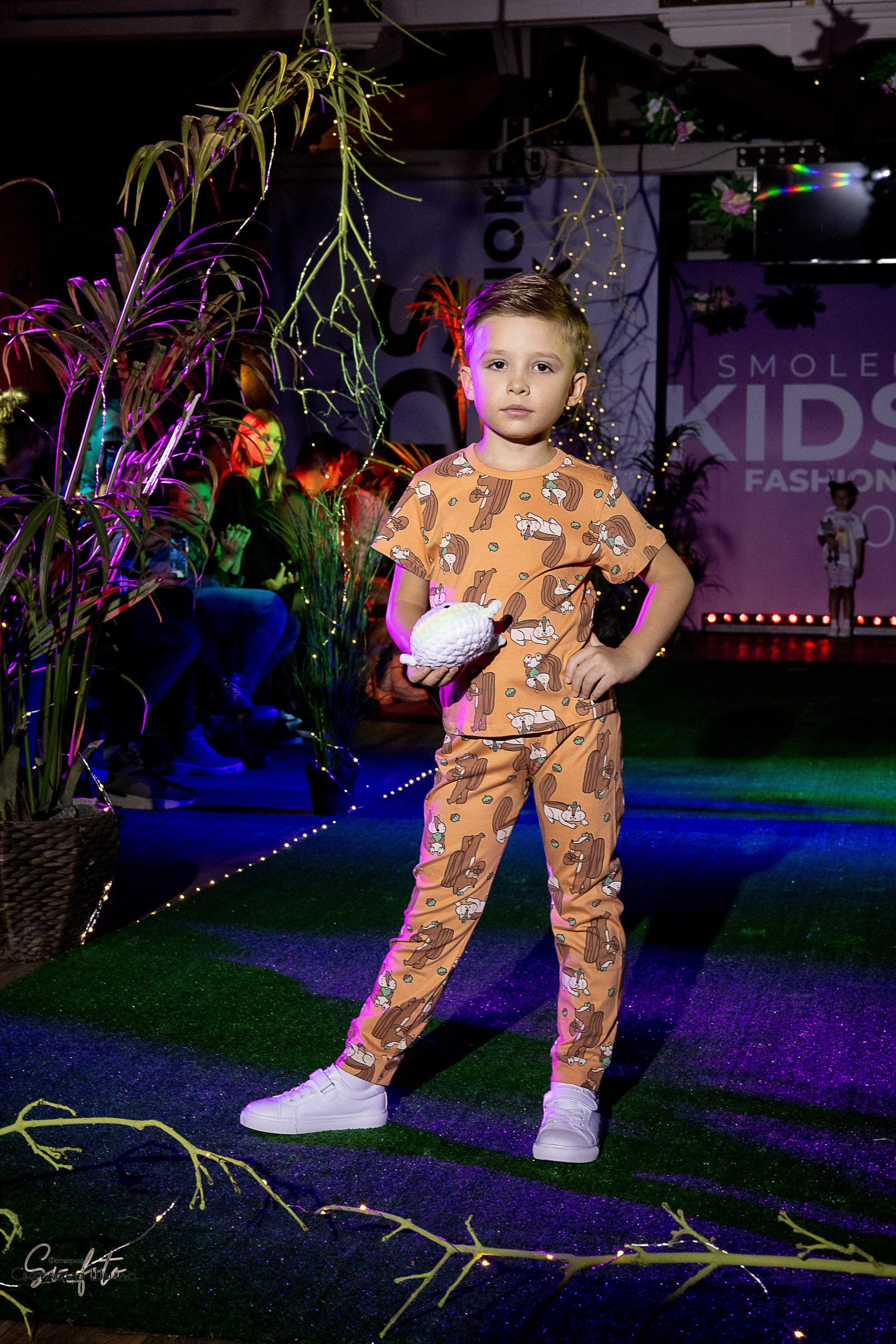 Smolensk Fashion Week_показы_ДЕНЬ 3_ФИНАЛ_Алиса в стране чудес. Главная