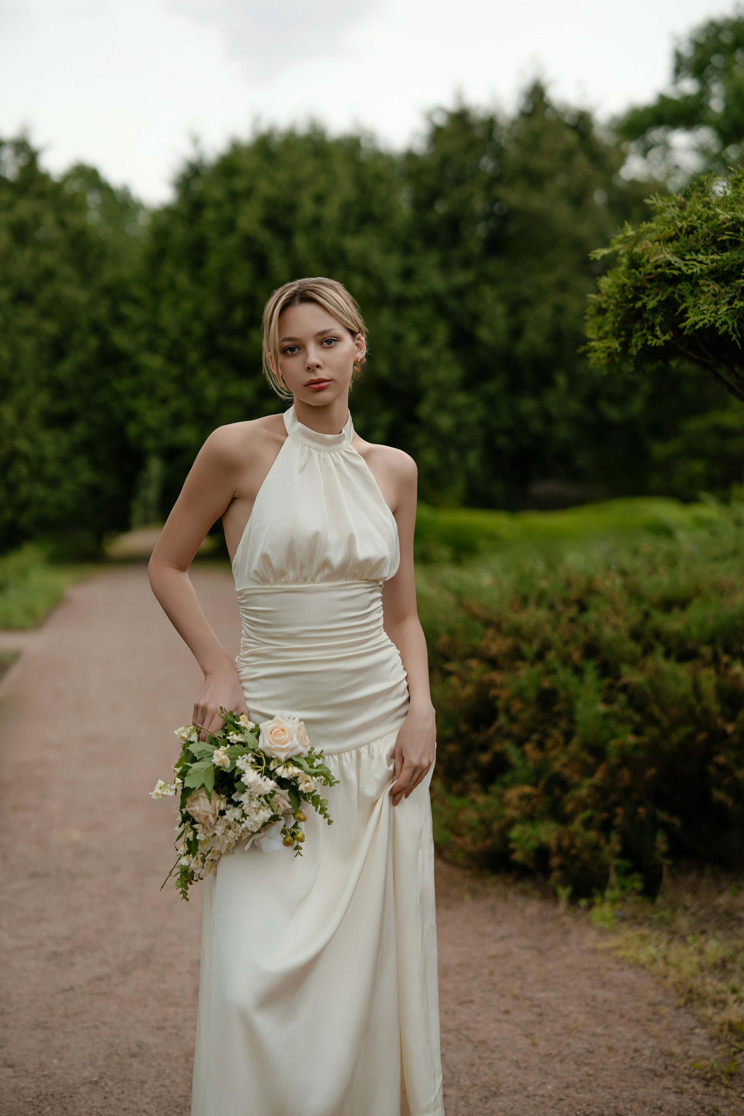 Свадебная прогулка, а парке Сокольники. Фотограф Сергиев Посад / Москва / Дмитров / Дубна