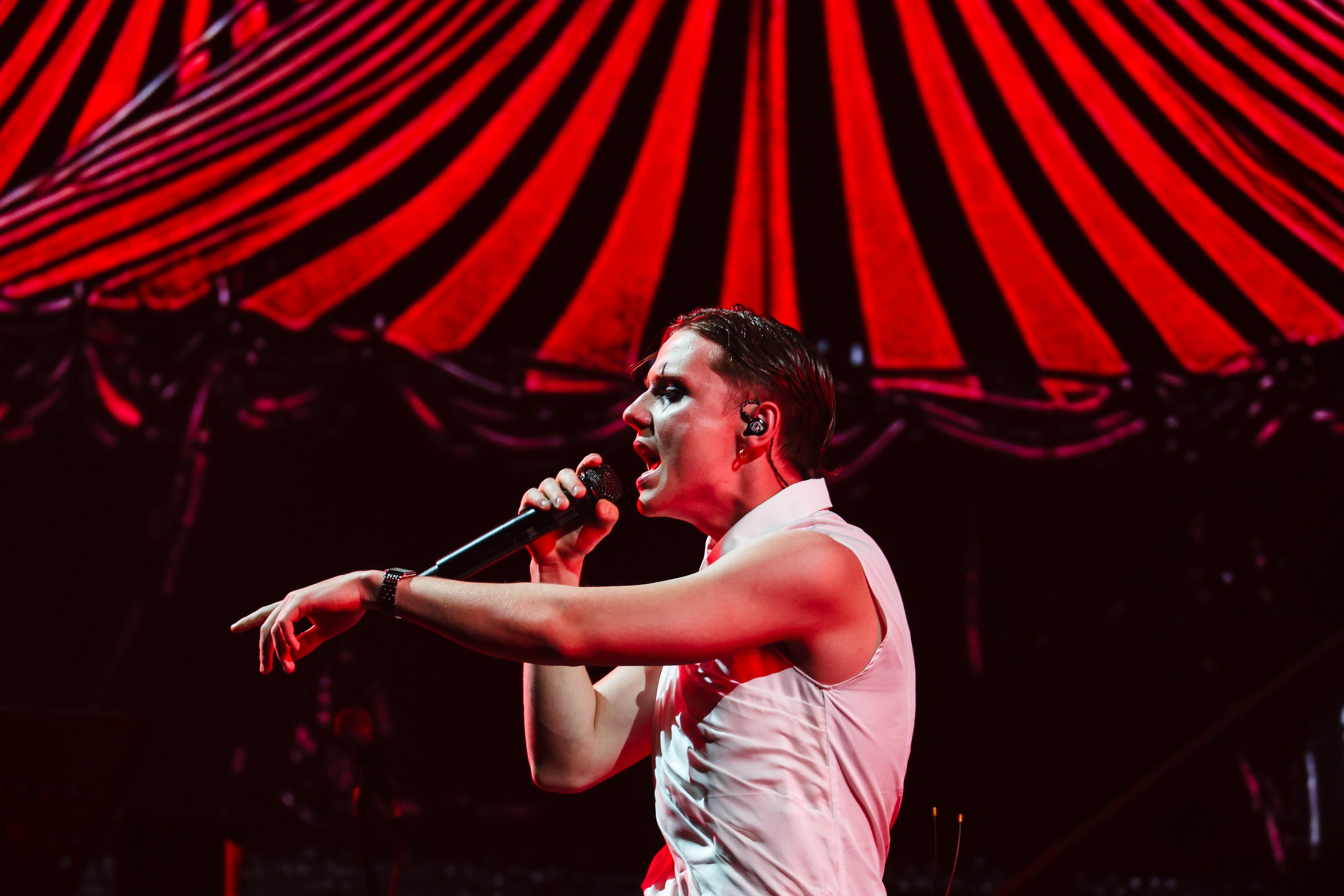 Ваня Дмитриенко