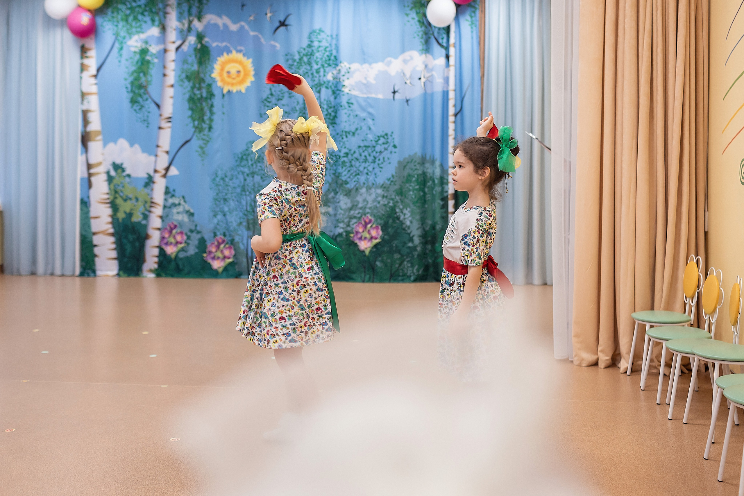 Весенний утренник_старшая группа_2025. Семейный фотограф в Санкт-Петербурге