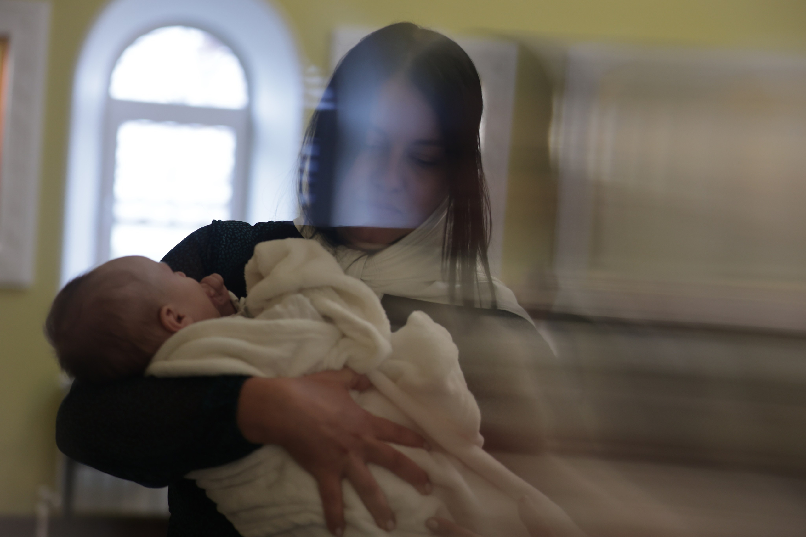 Крещение. Фотосессия в стиле мета-модерн. Фотограф Антонина Гудкова