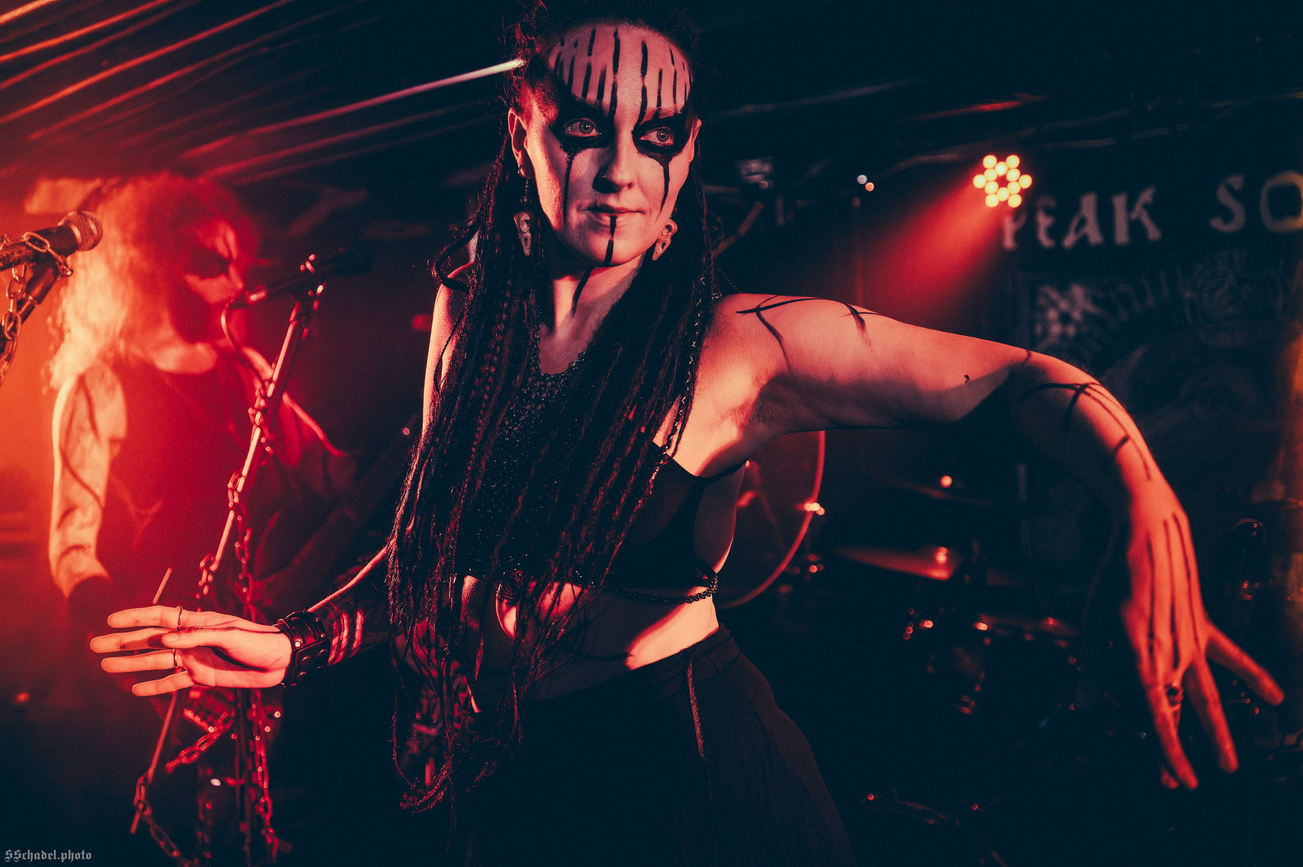 Frostlagte Måne 18.10.25. We will make everything metal!