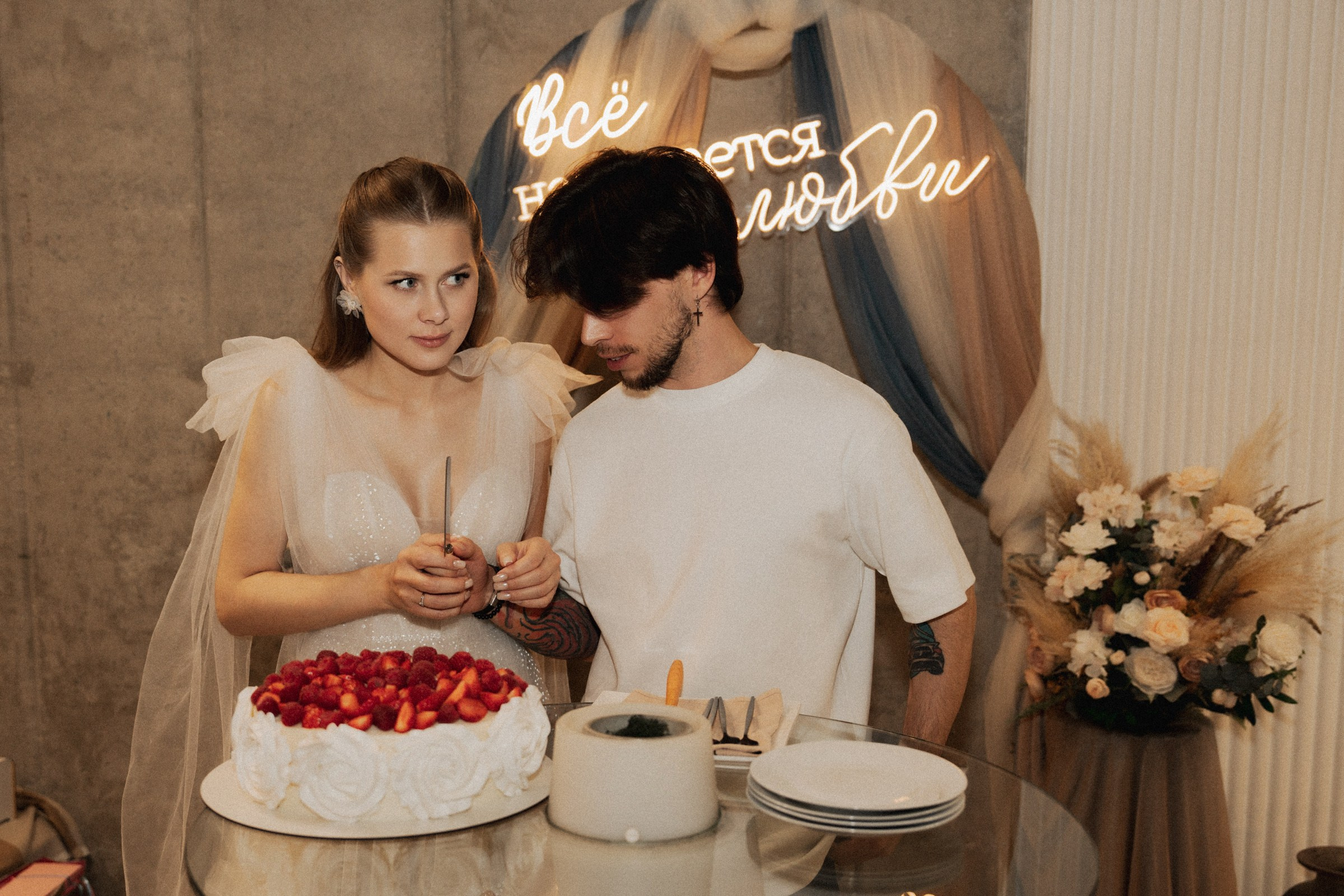 Д ♡ Е — Пушистая верность и клубника на торте. Свадебный и портретный фотограф в Москве, Светлана Янковая