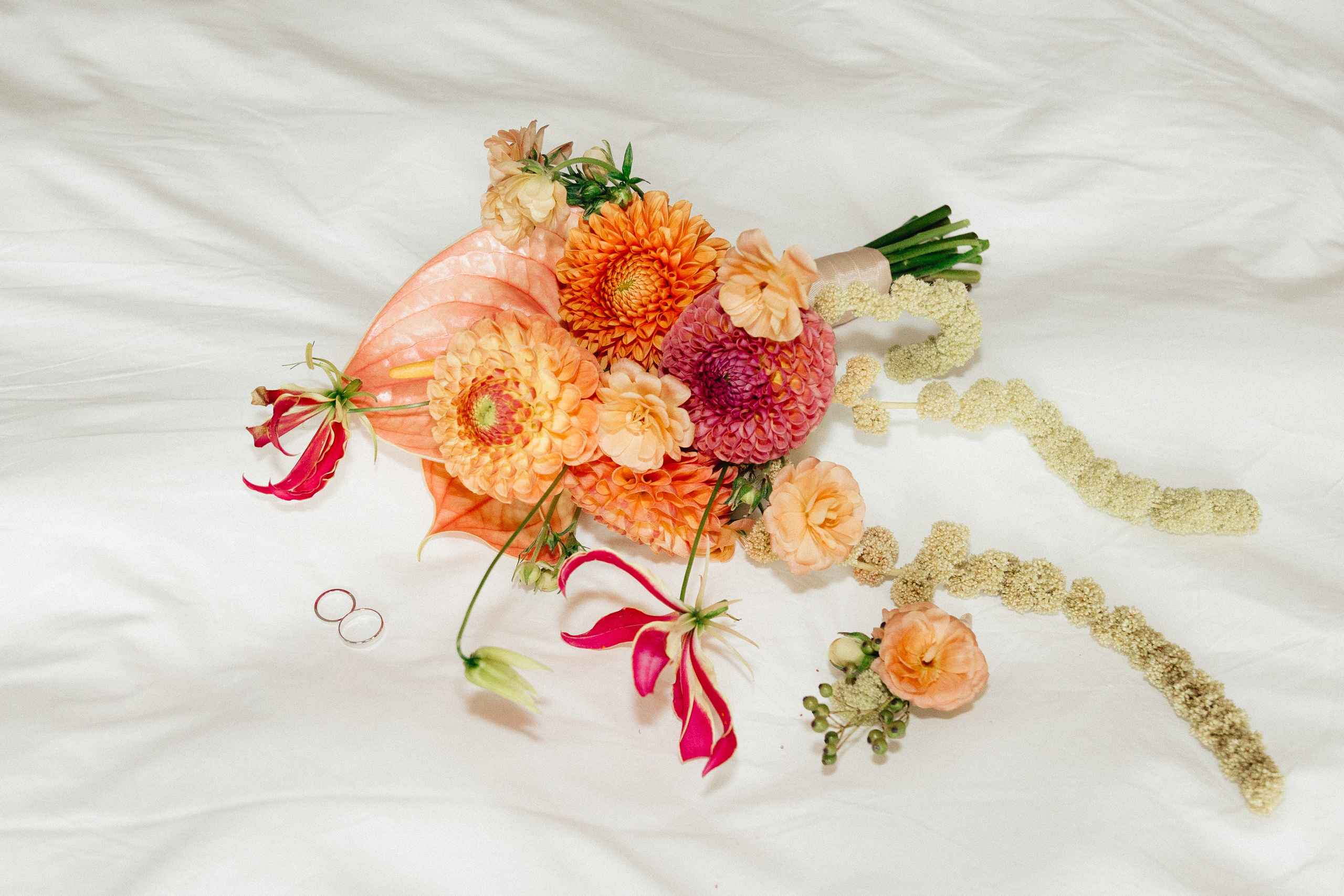 Артур и Даша, сборы в отеле Soluxe и роспись на ВДНХ. Свадебный и портретный фотограф в Москве Кристина Золотова