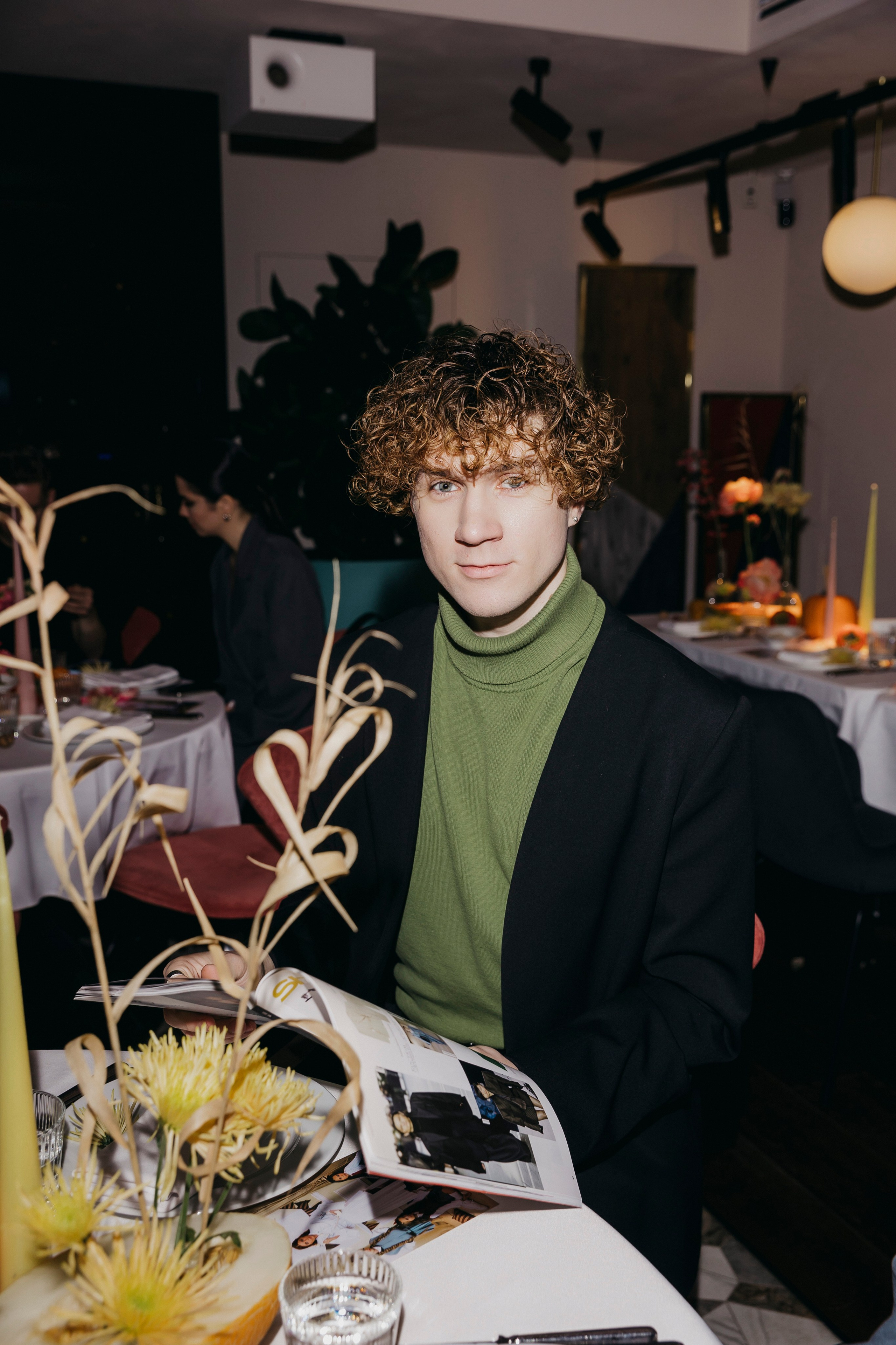 Лина Дембикова & the VOICE Shopping, Rocky2. «Птичка на проводе»: информационный портал в Москве