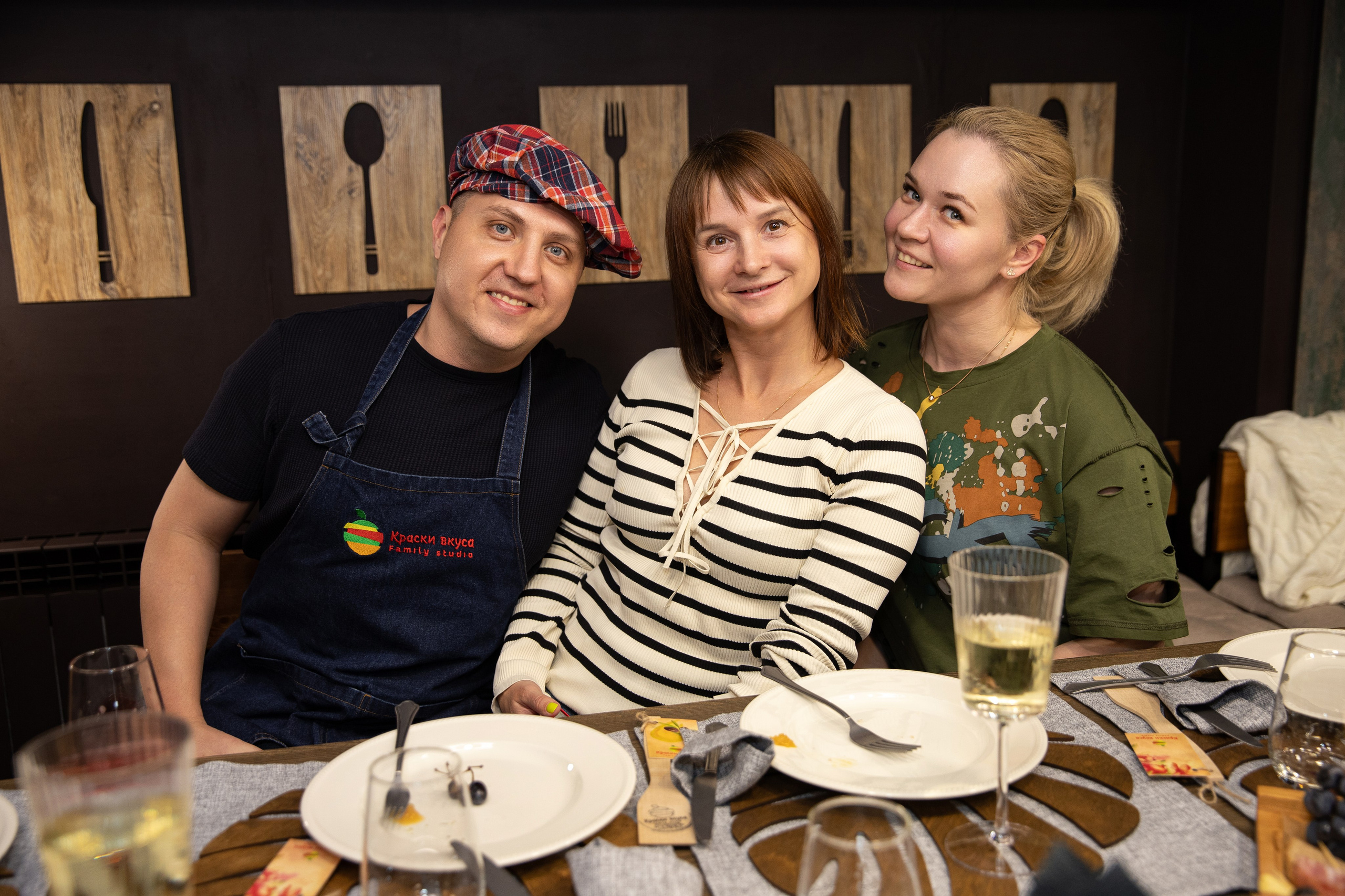 Встреча во «Краски Вкуса». Свадебный фотограф Иркутск, репортажный фотограф Иркутск