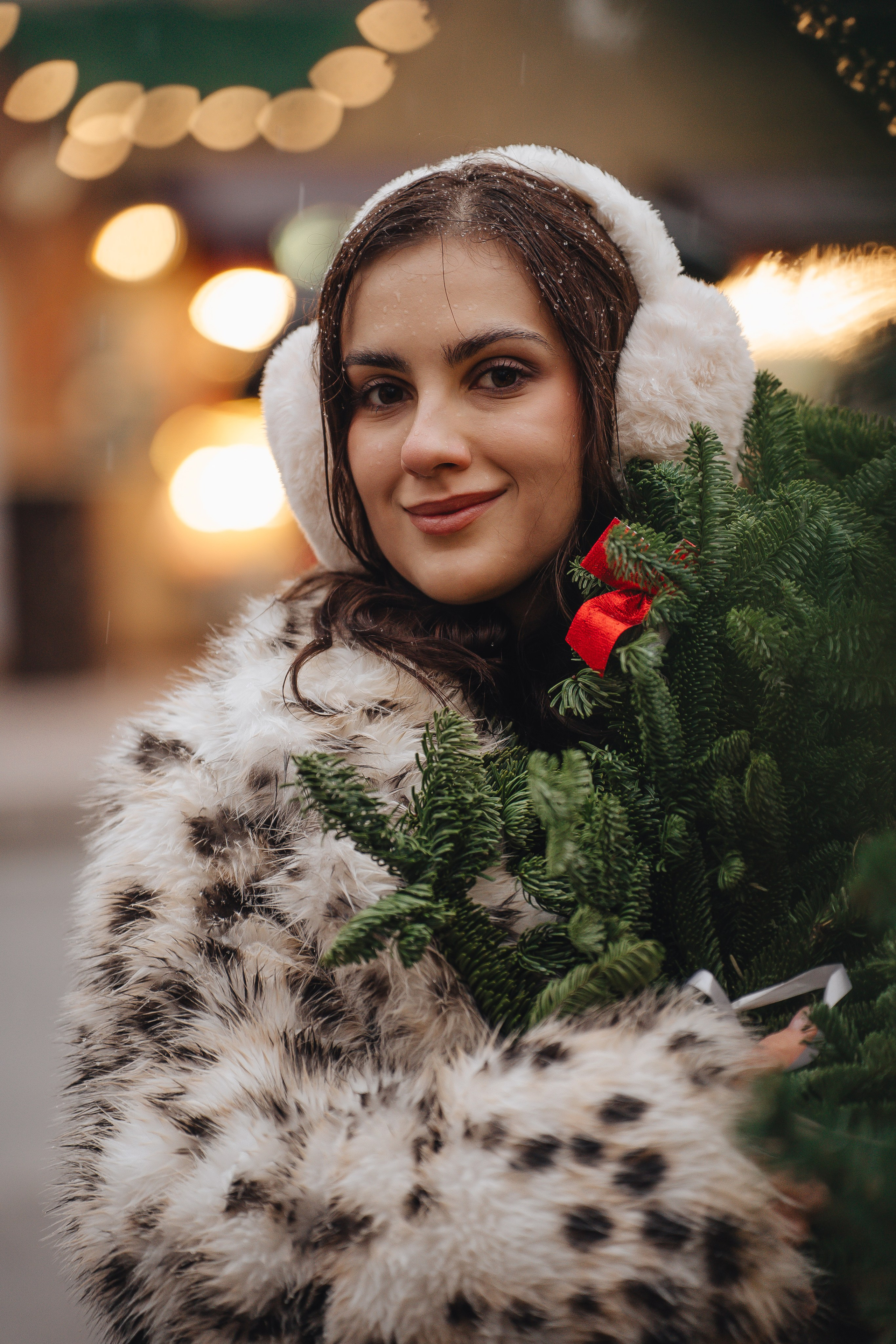 ПРОГУЛКА НА МАНЕЖНОЙ ПЛОЩАДИ ДЛЯ ДЕВУШКИ ПЕРЕД НОВЫМ ГОДОМ (НОВОГОДНЯЯ ФОТОСЕССИИЯ НА МАНЕЖНОЙ ПЛОЩАДИ). Профессиональный фотограф, Санкт-Петербург — Виктория Богомолова