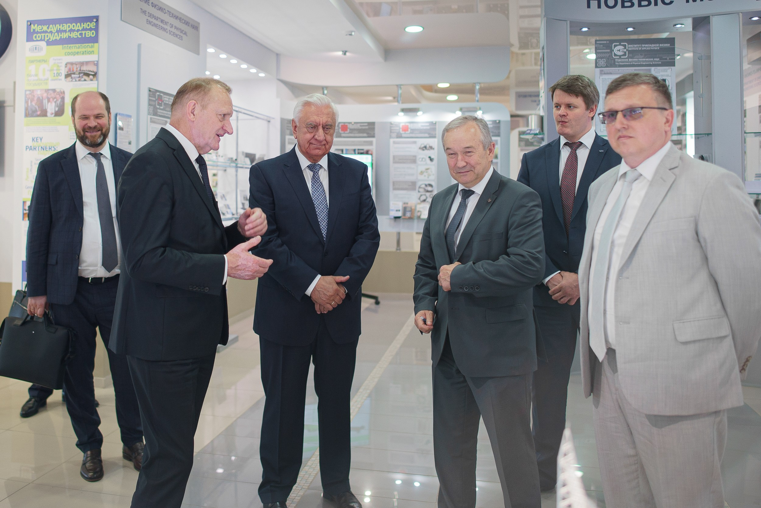 Форум ЕВРАЗЭС, 2022 (доп материалы). Режиссёр, клипмейкер, фотограф — Андрей Охота