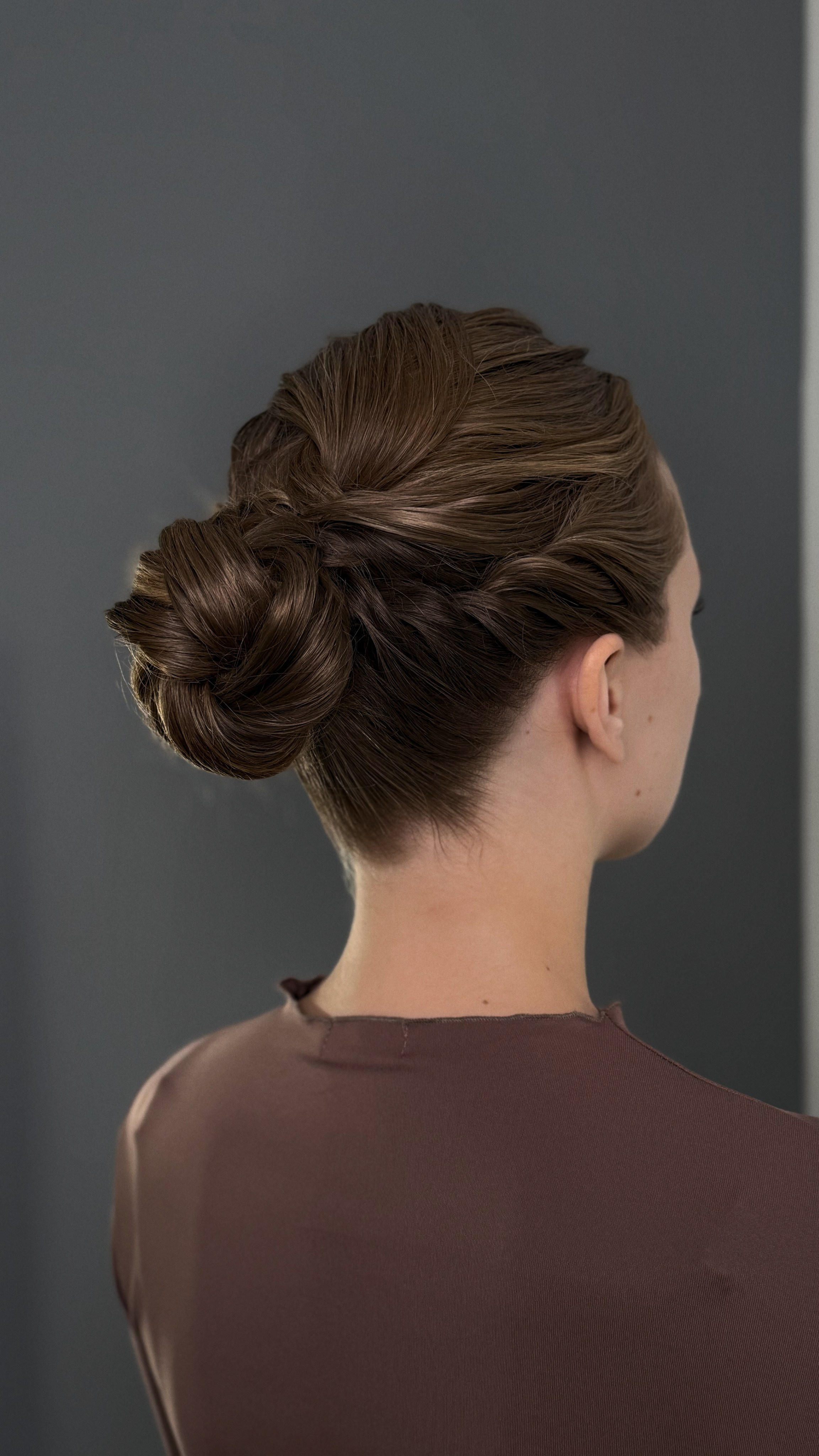 Прически, укладки. Студия визажистов, стилистов по прическам, бровистов и мастеров по ресницам