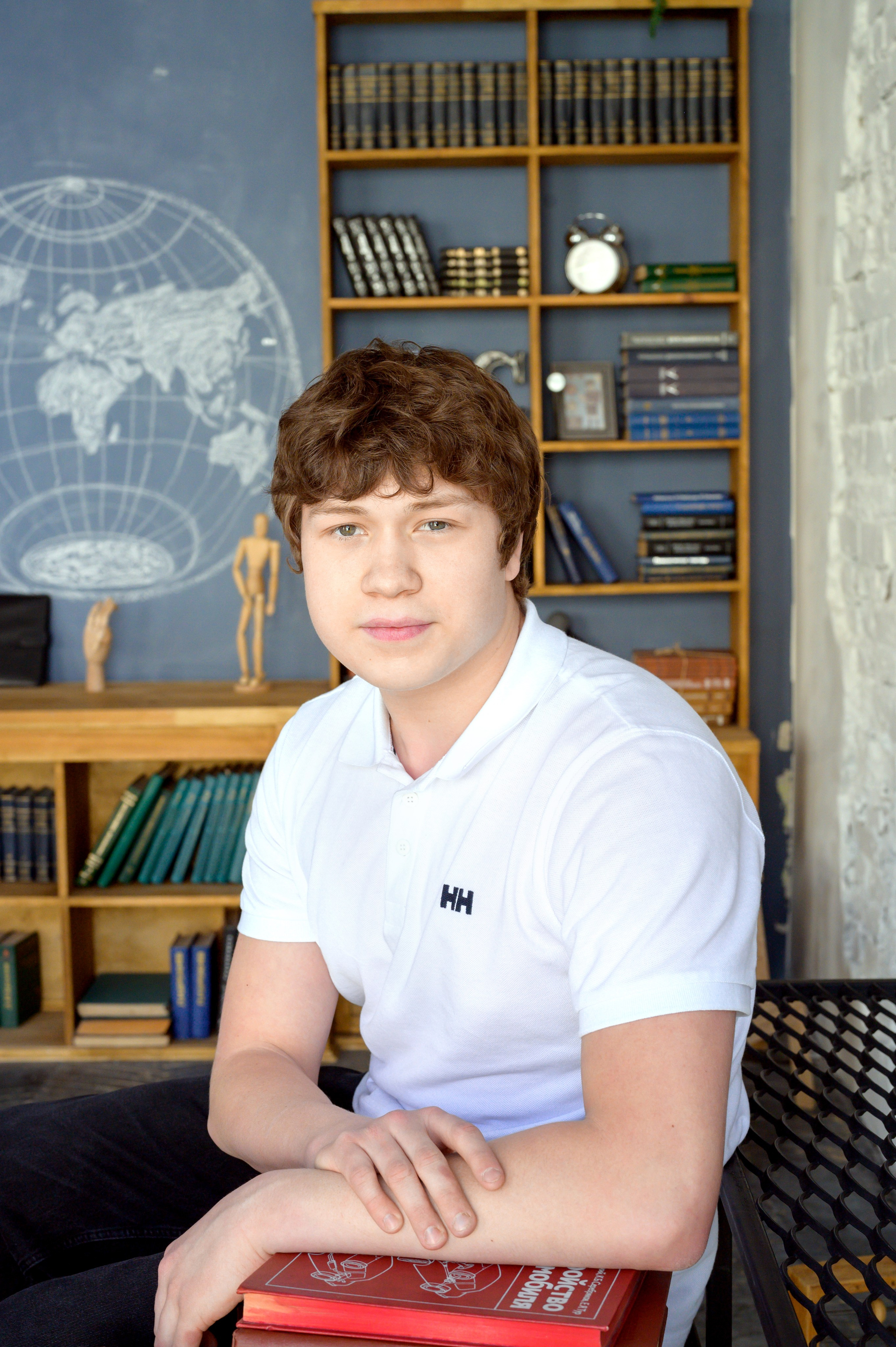 11 класс. студия. Фотограф новорожденных, семейный детский в Тюмени Татьяна Морозова