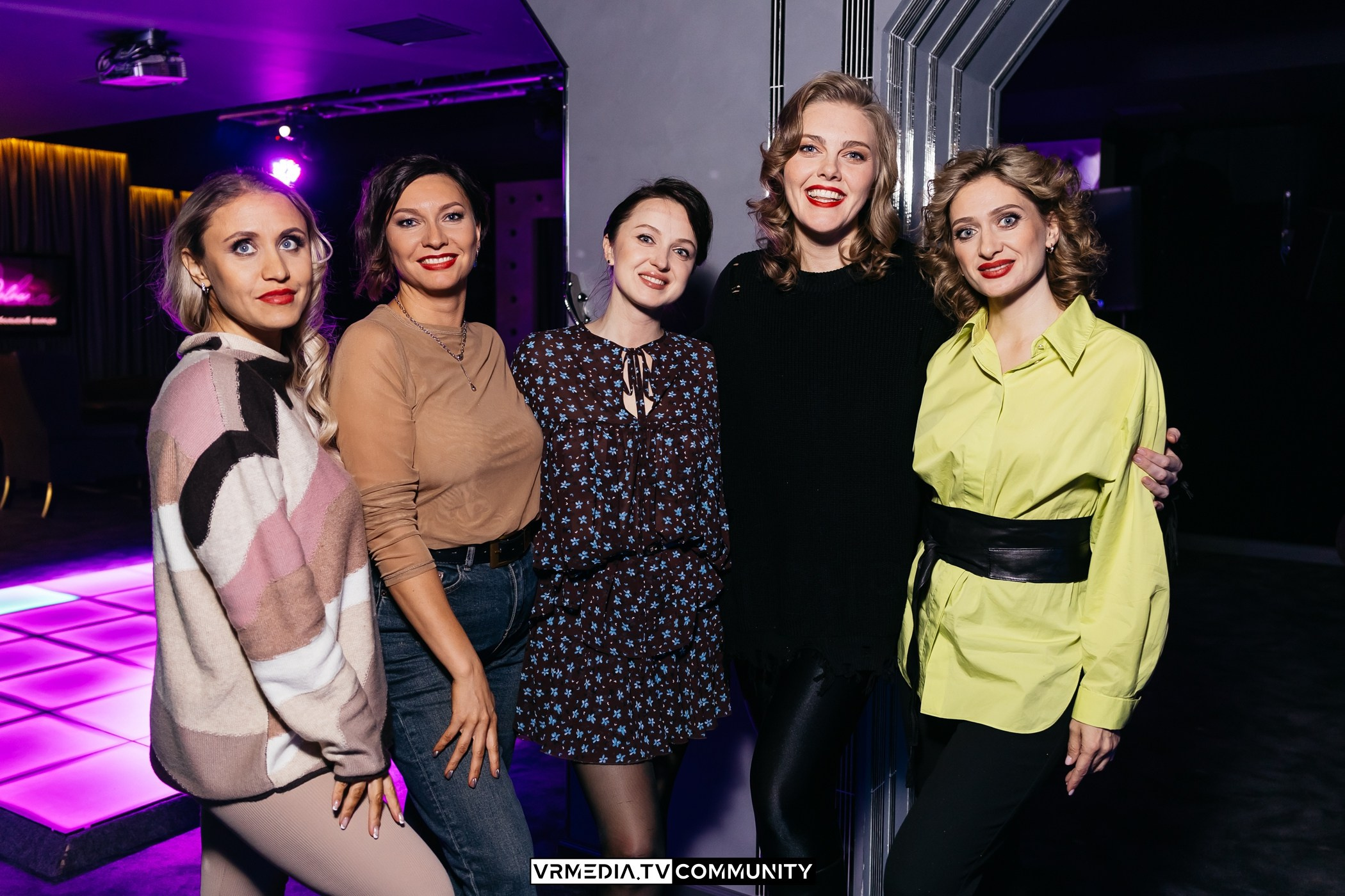 Вечер в караоке-баре «Volna»