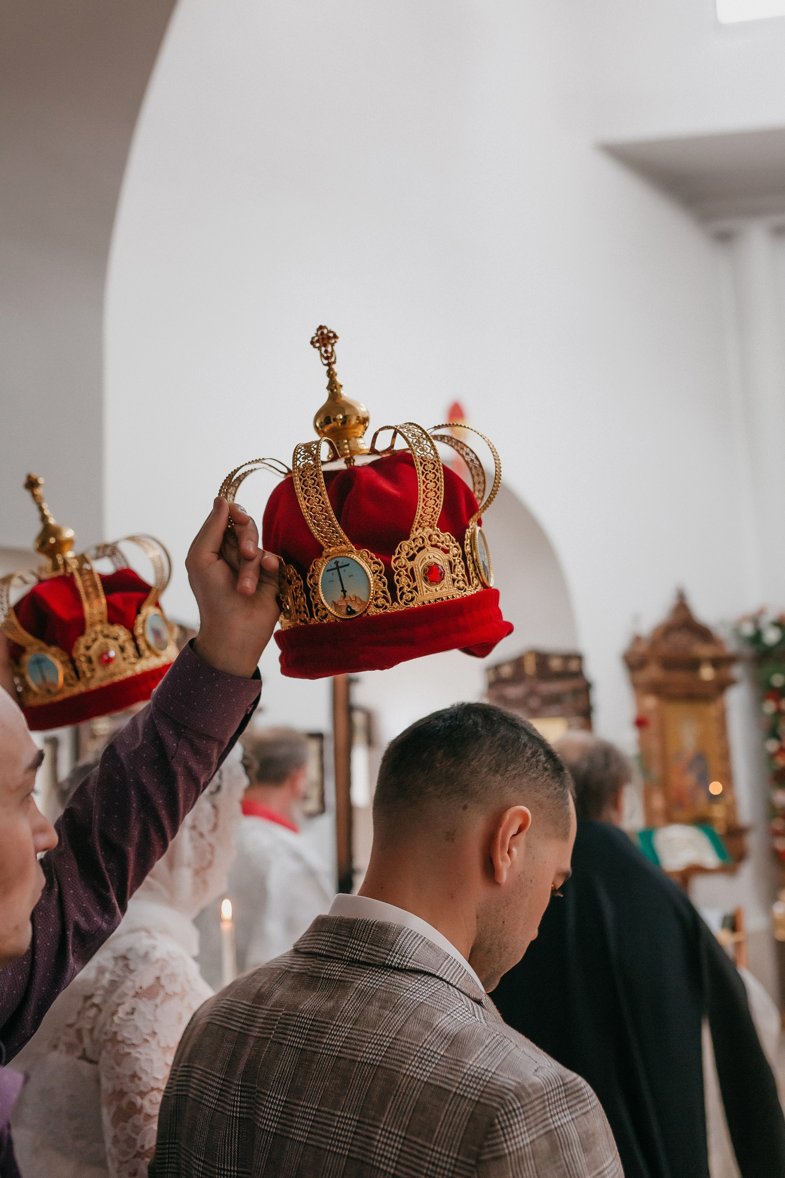 Венчание Анастасии и Вячеслава. Храм Лазаря Четверодневного. Семейный фотограф в Сургуте