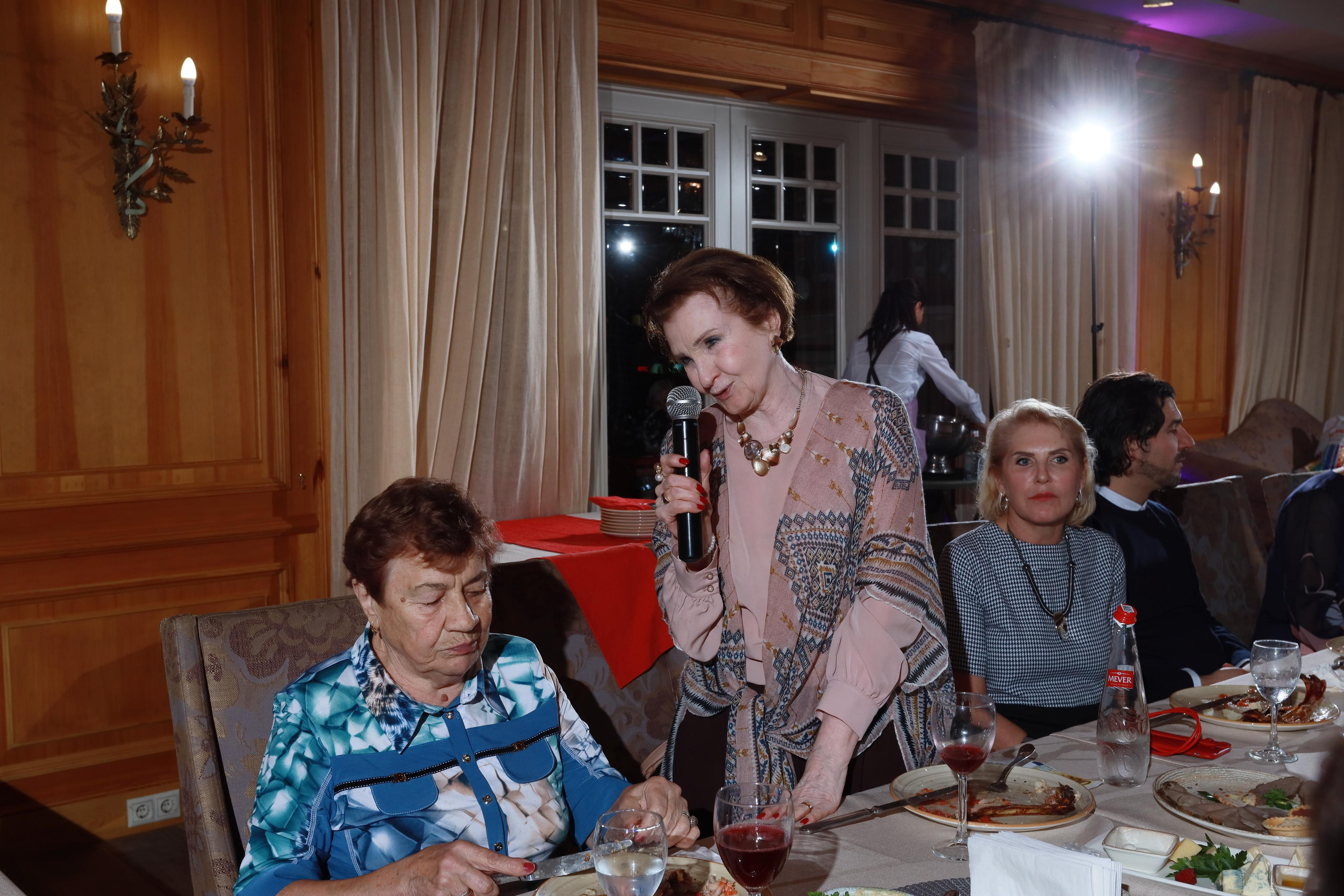 Юбилей. Кристина Киссер |Фотограф | сняла ⩾ 2000 съёмок | главная по атмосфере