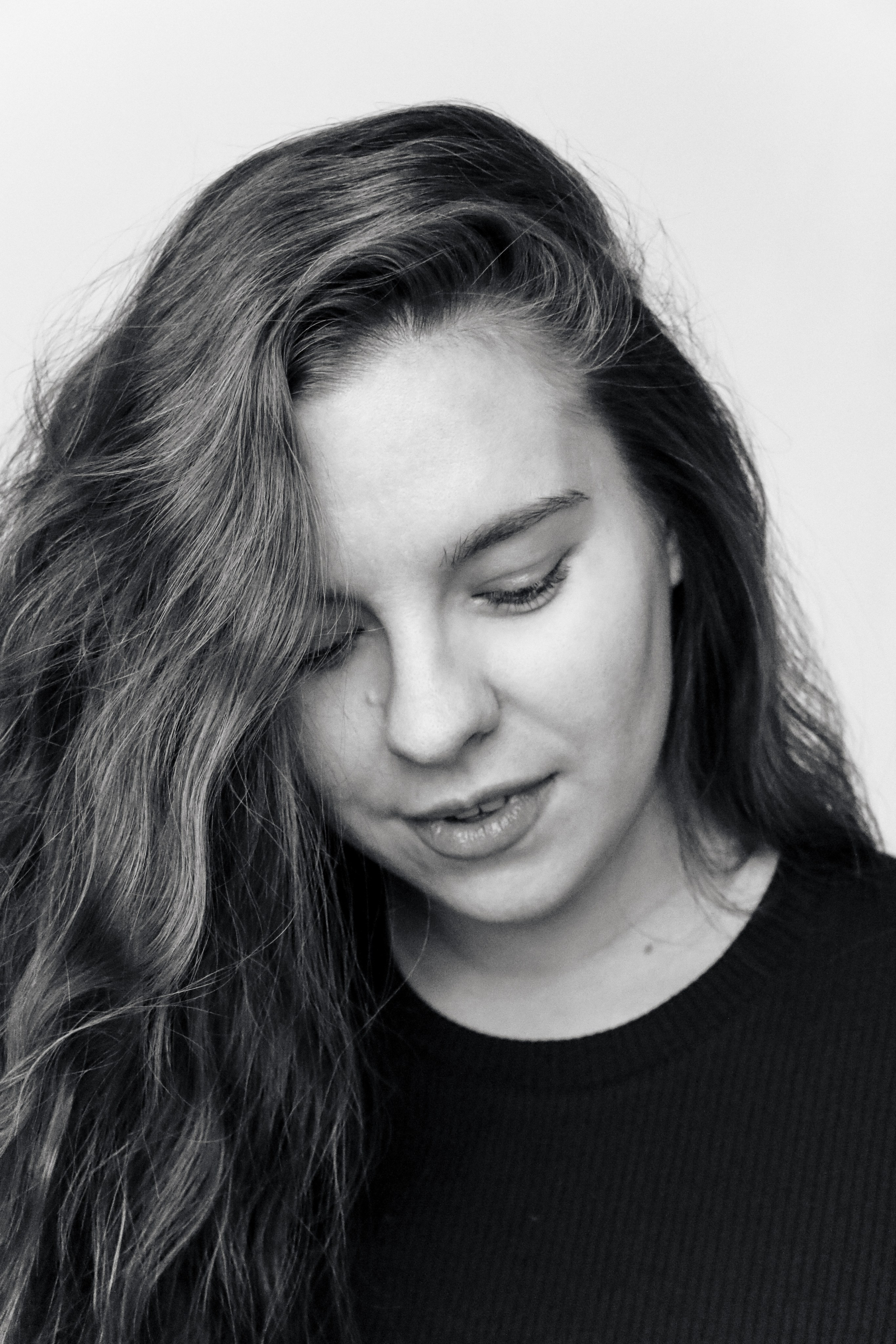 Business portrait. Liubov Morgasova [LU SPRING]: Photographer and curator