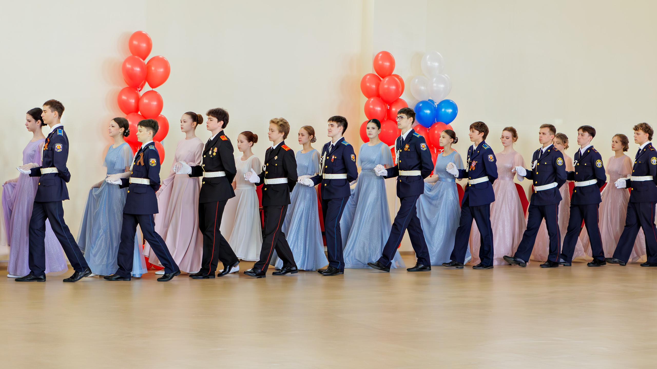 Кадетский бал г. Подольск. Выпускные альбомы и школьный фотограф в Подольске, Троицке, Щербинке, Москве и Московской области