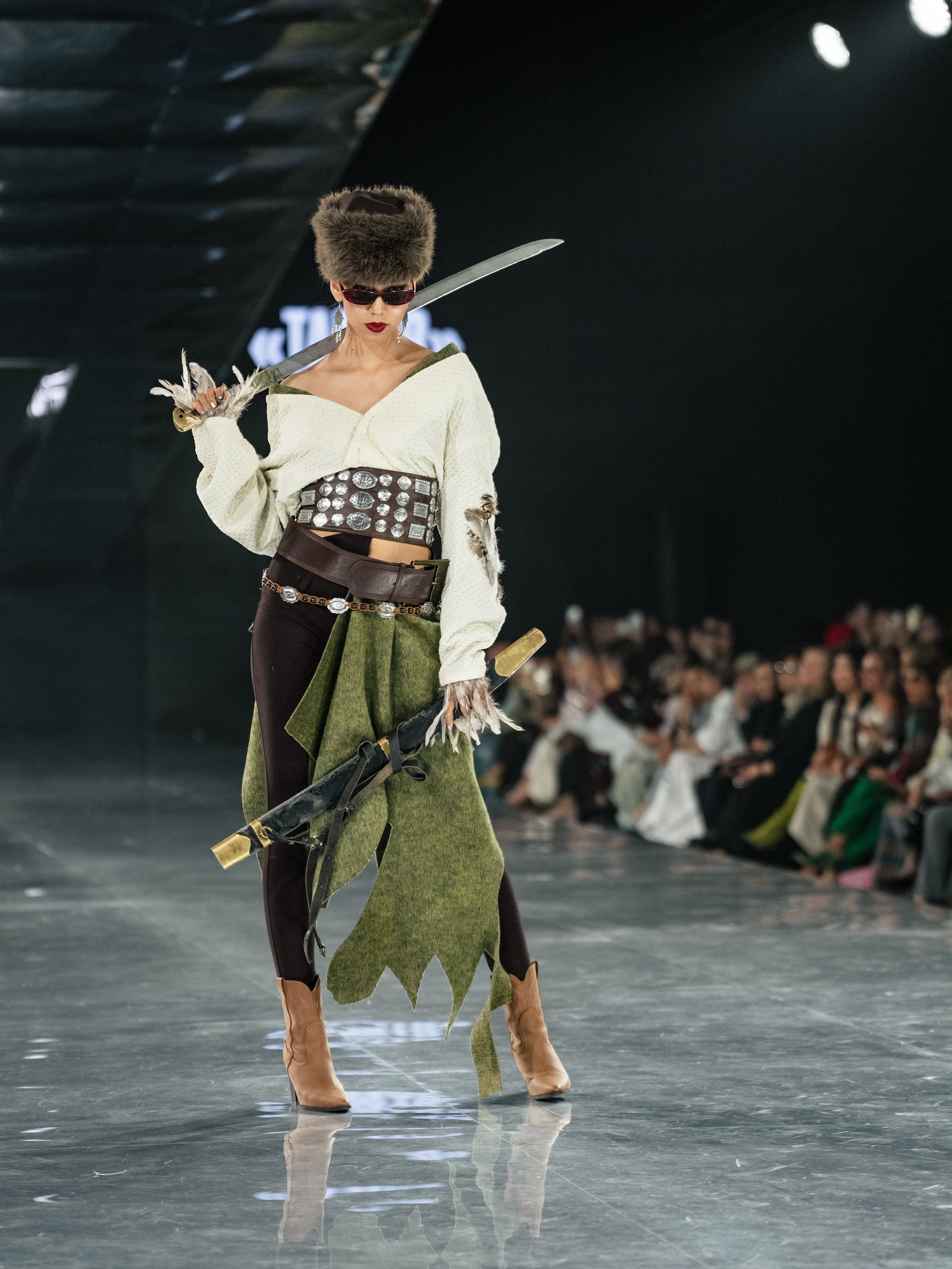 Visa Fashion Week SAKH. Сайт Алматинского НЮ АРТ, будуар и фэшн фотографа Дениса Карпенко
