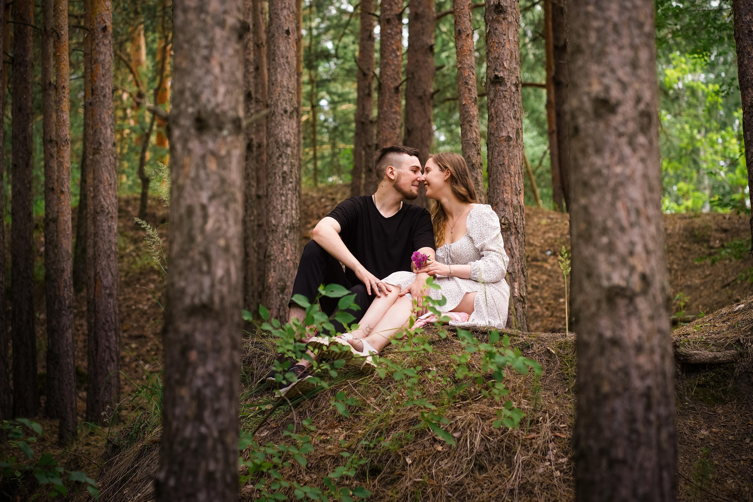 Красивая Lovestory и неожиданный поворот в конце съемки. Семейный и портретный фотограф в Екатеринбурге Анна Лобанова