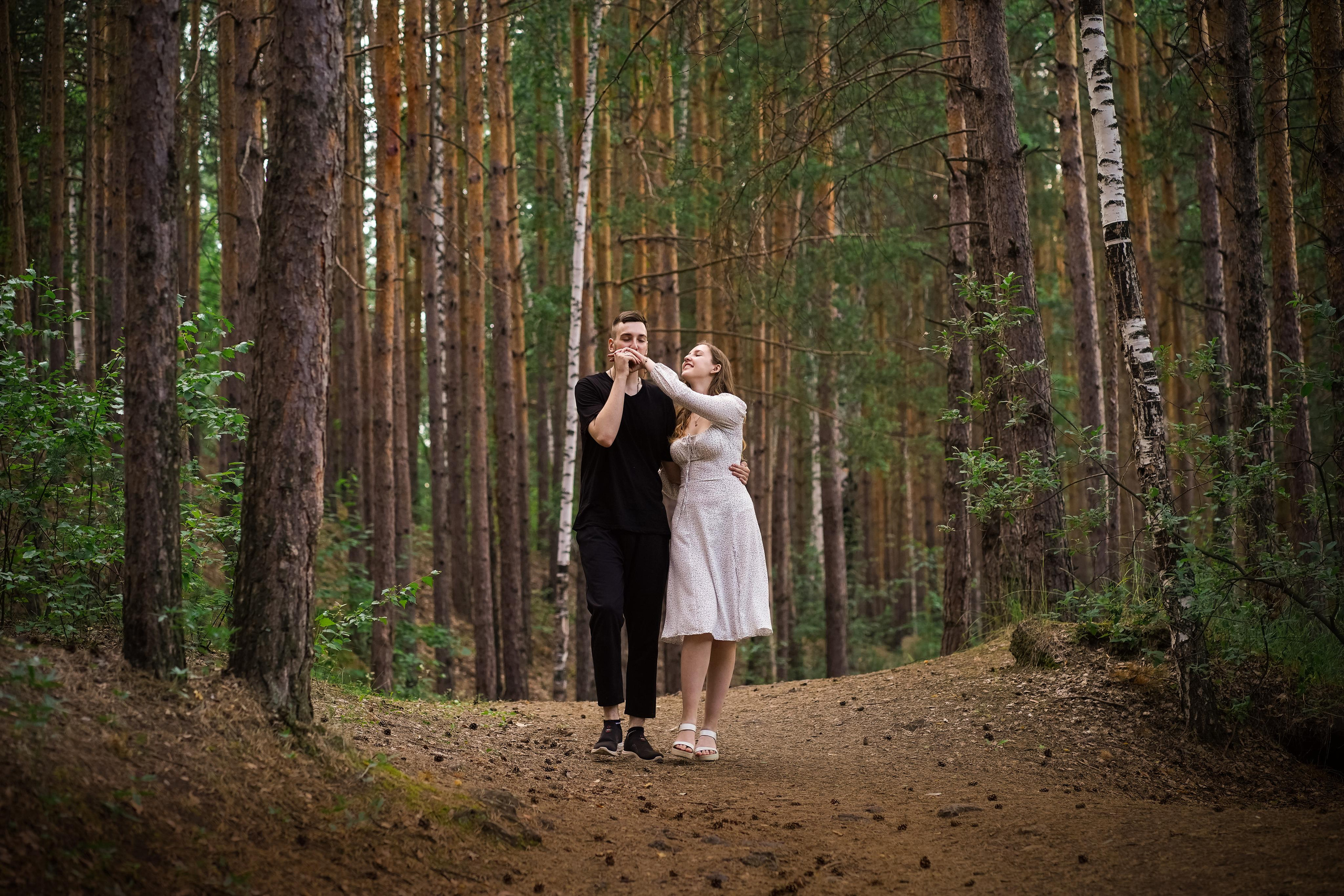 Красивая Lovestory и неожиданный поворот в конце съемки. Семейный и портретный фотограф в Екатеринбурге Анна Лобанова