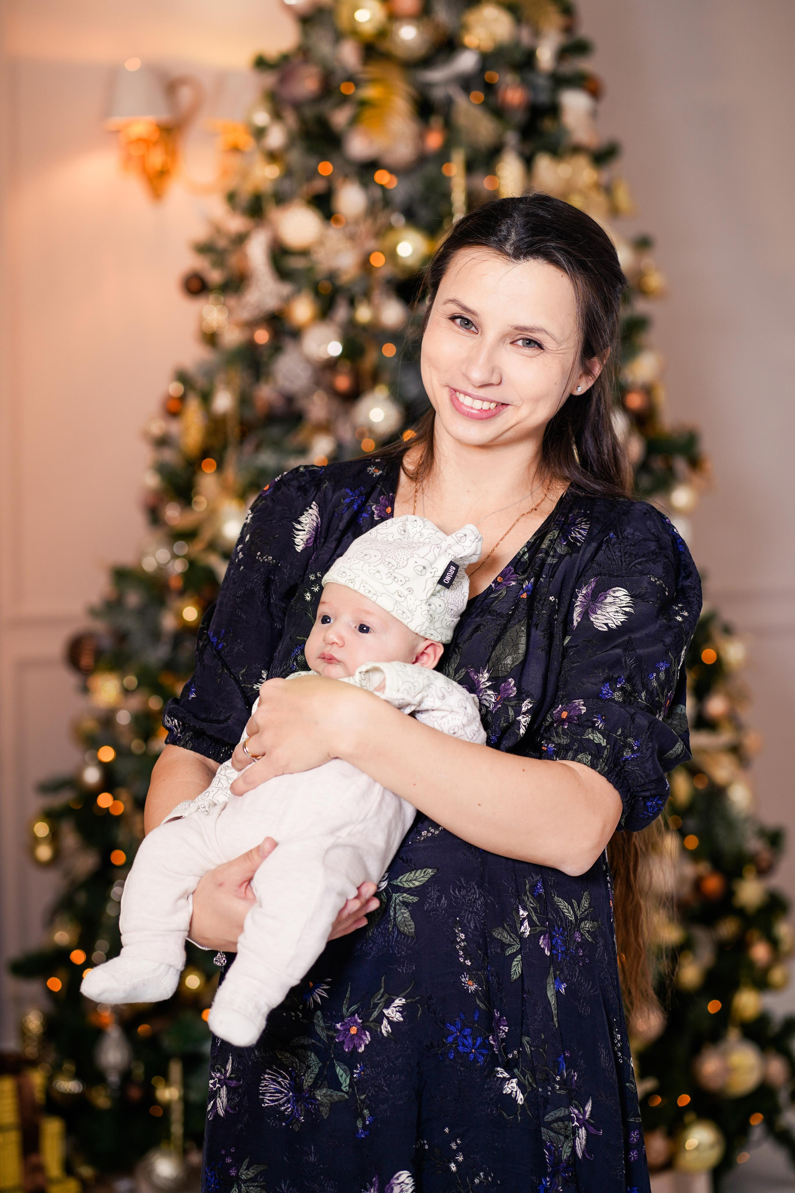 Семейная фотосессия с новорожденным. Семейный и портретный фотограф в Екатеринбурге Анна Лобанова