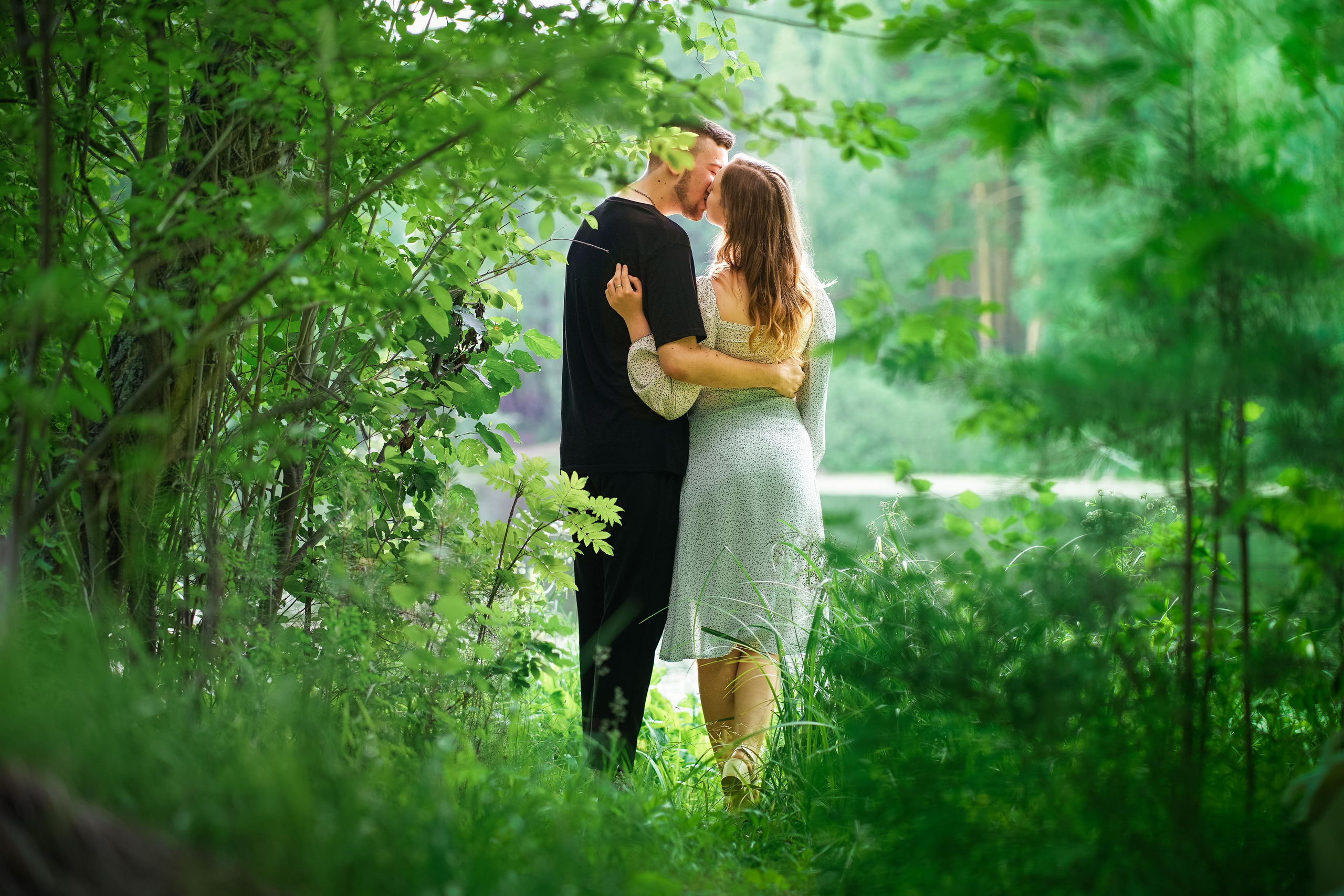 Красивая Lovestory и неожиданный поворот в конце съемки. Семейный и портретный фотограф в Екатеринбурге Анна Лобанова
