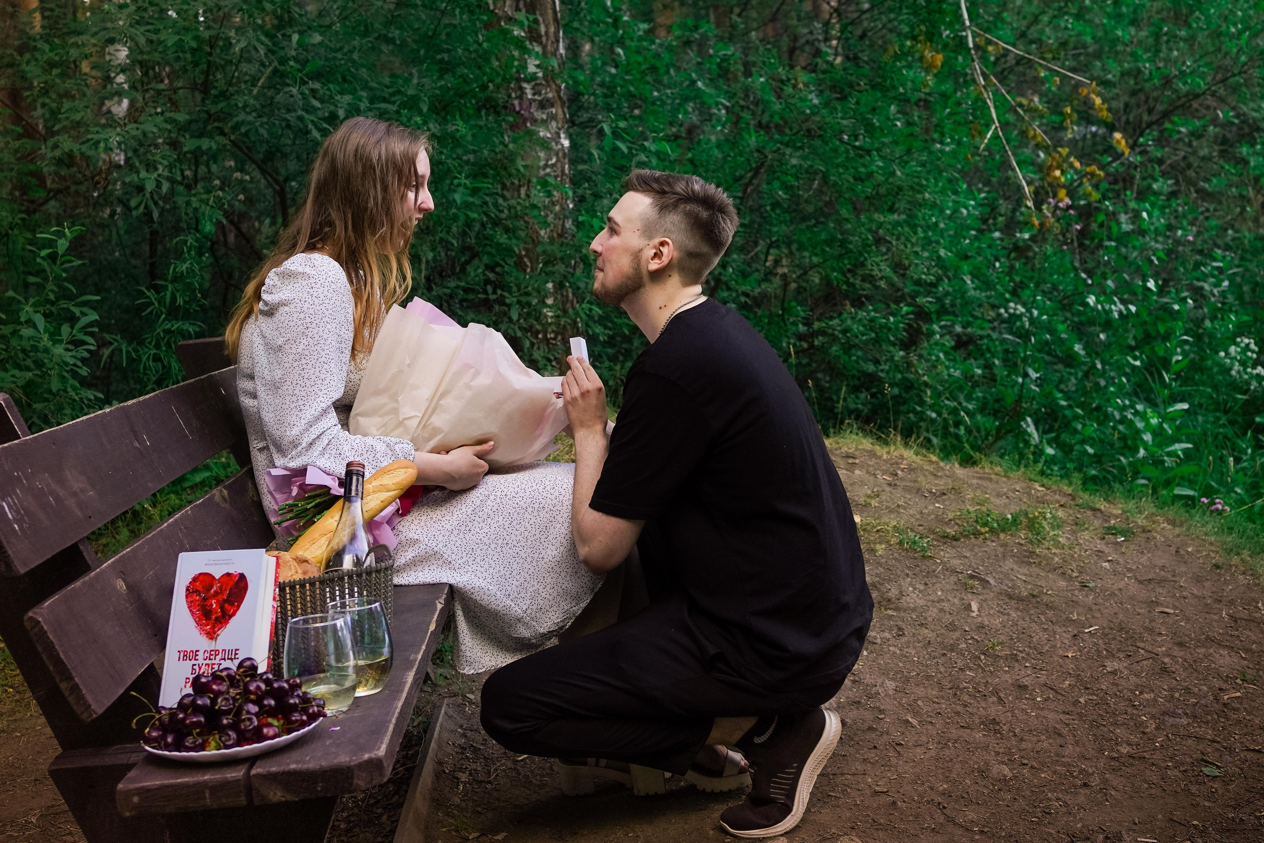 Красивая Lovestory и неожиданный поворот в конце съемки. Семейный и портретный фотограф в Екатеринбурге Анна Лобанова