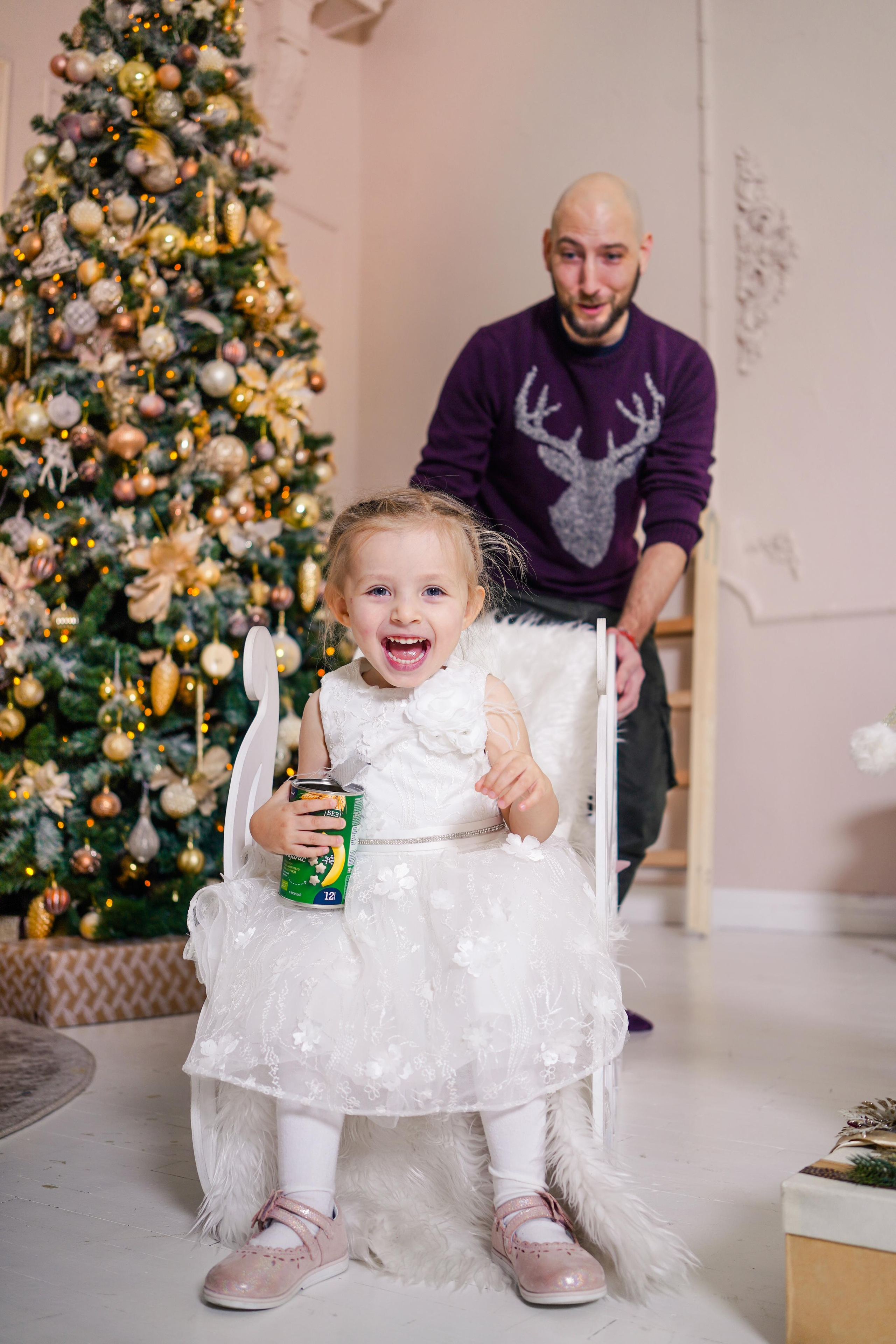 Семейная фотосессия с новорожденным. Семейный и портретный фотограф в Екатеринбурге Анна Лобанова