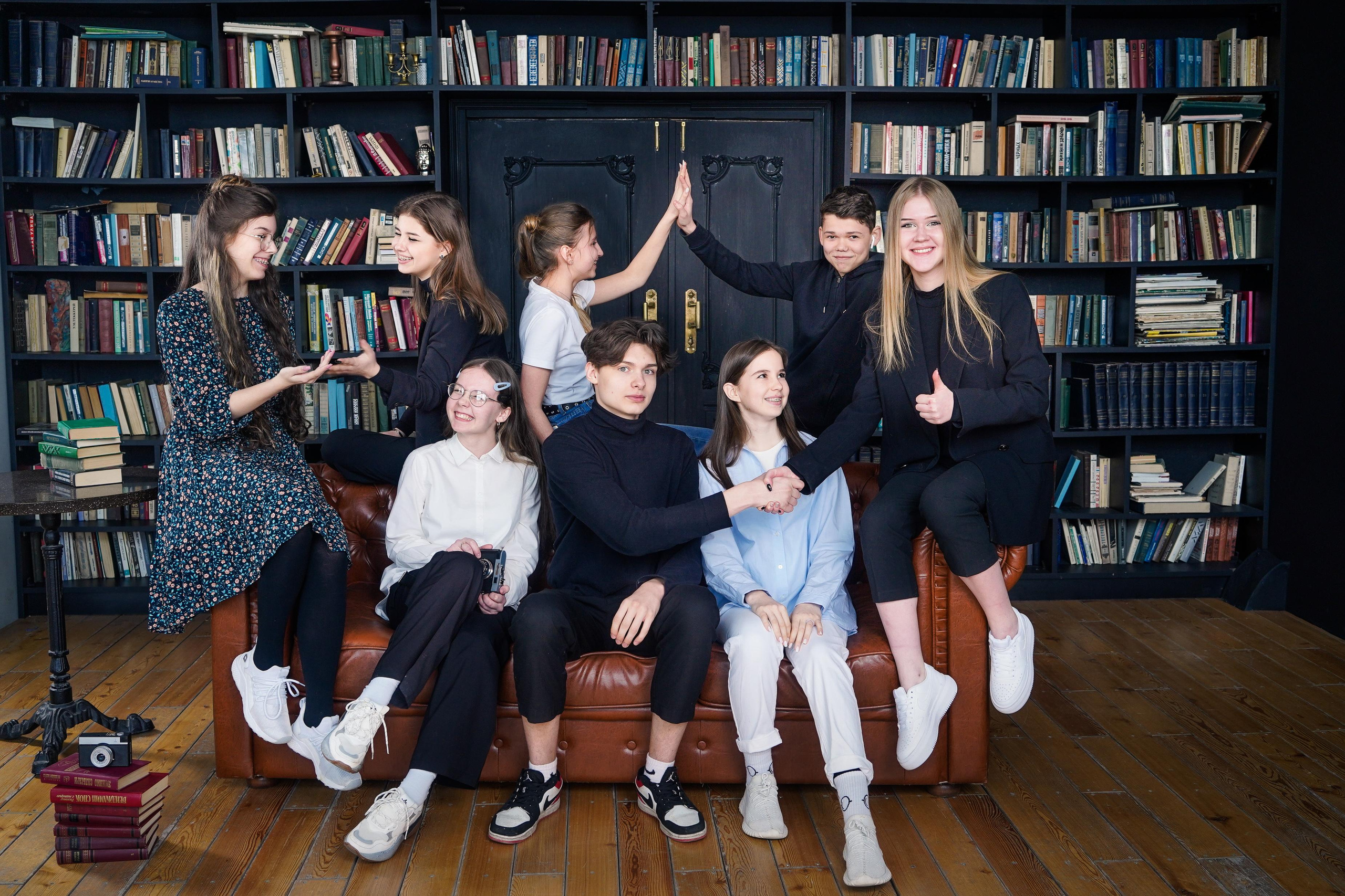 Съемка в фотостудии выпускников 134 школы. Семейный и портретный фотограф в Екатеринбурге Анна Лобанова