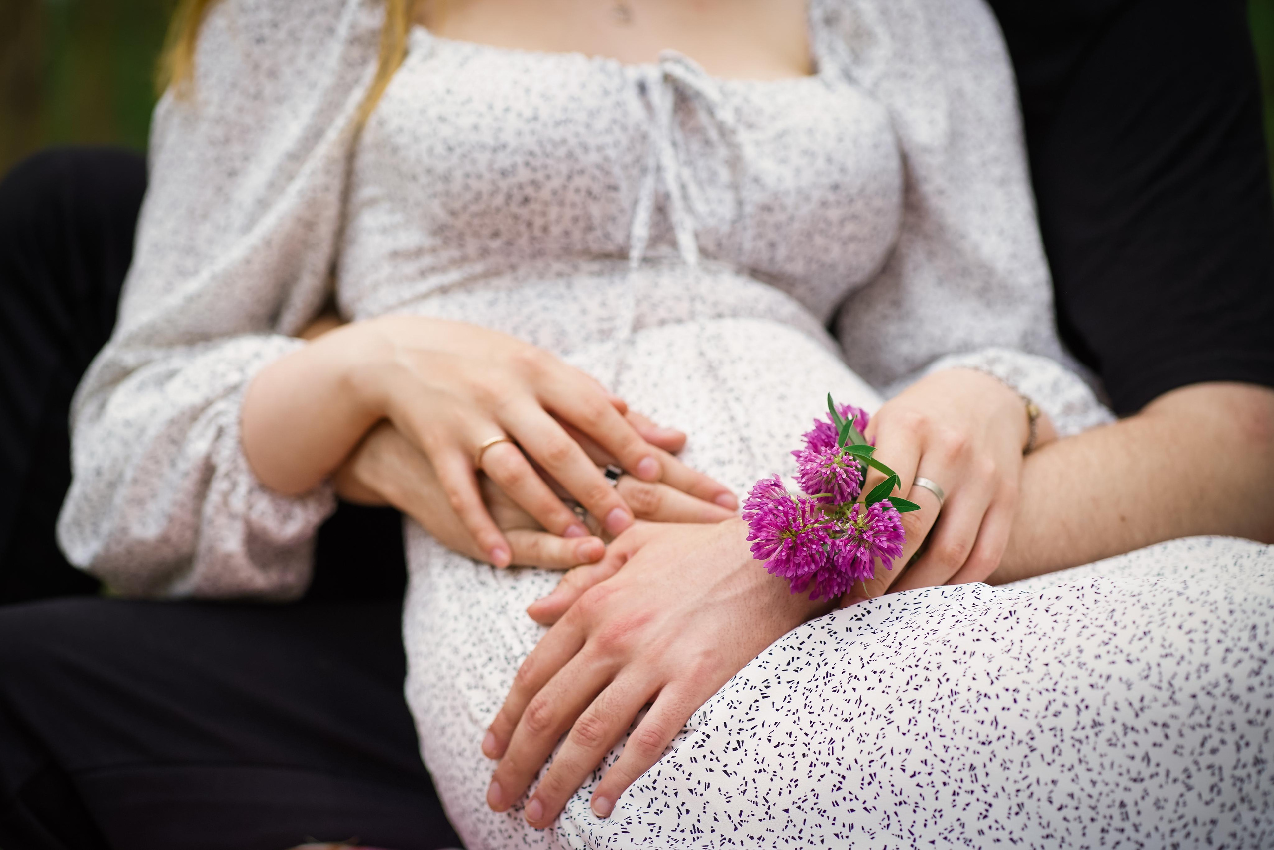 Красивая Lovestory и неожиданный поворот в конце съемки. Семейный и портретный фотограф в Екатеринбурге Анна Лобанова