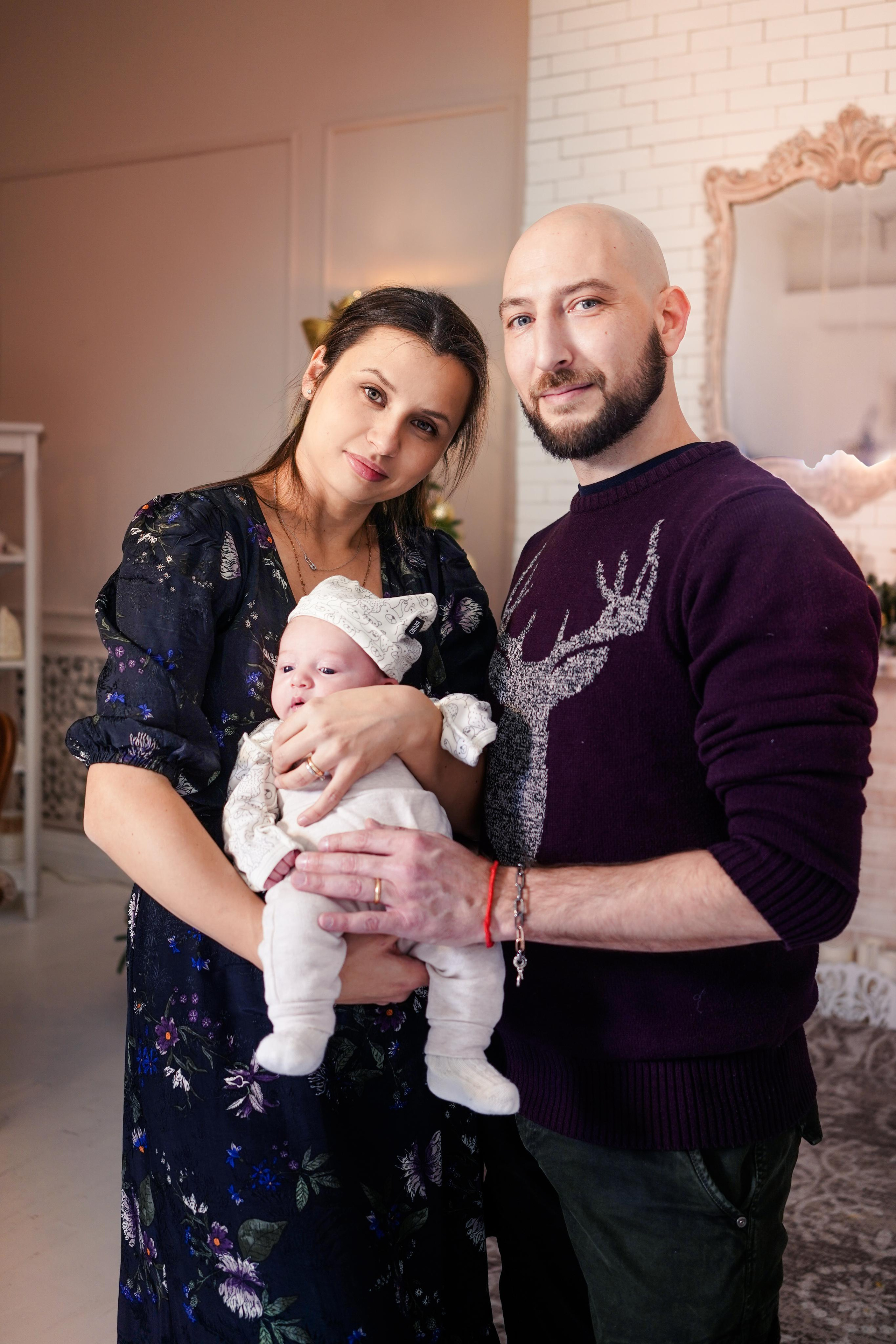 Семейная фотосессия с новорожденным. Семейный и портретный фотограф в Екатеринбурге Анна Лобанова