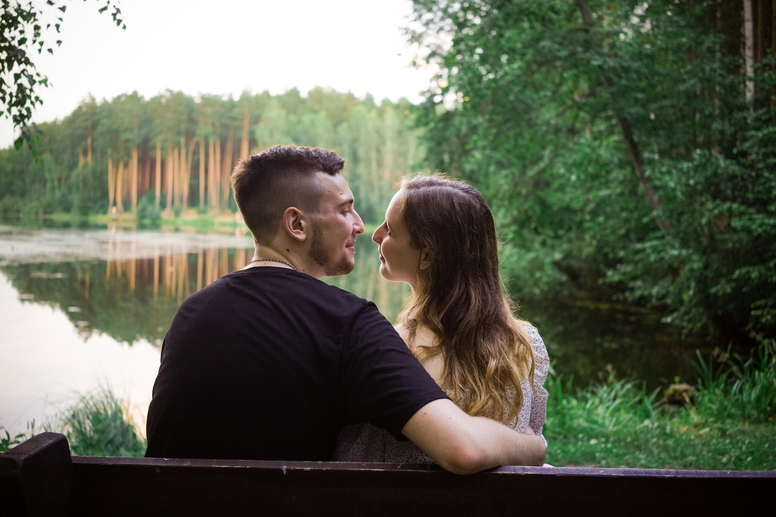 Красивая Lovestory и неожиданный поворот в конце съемки. Семейный и портретный фотограф в Екатеринбурге Анна Лобанова