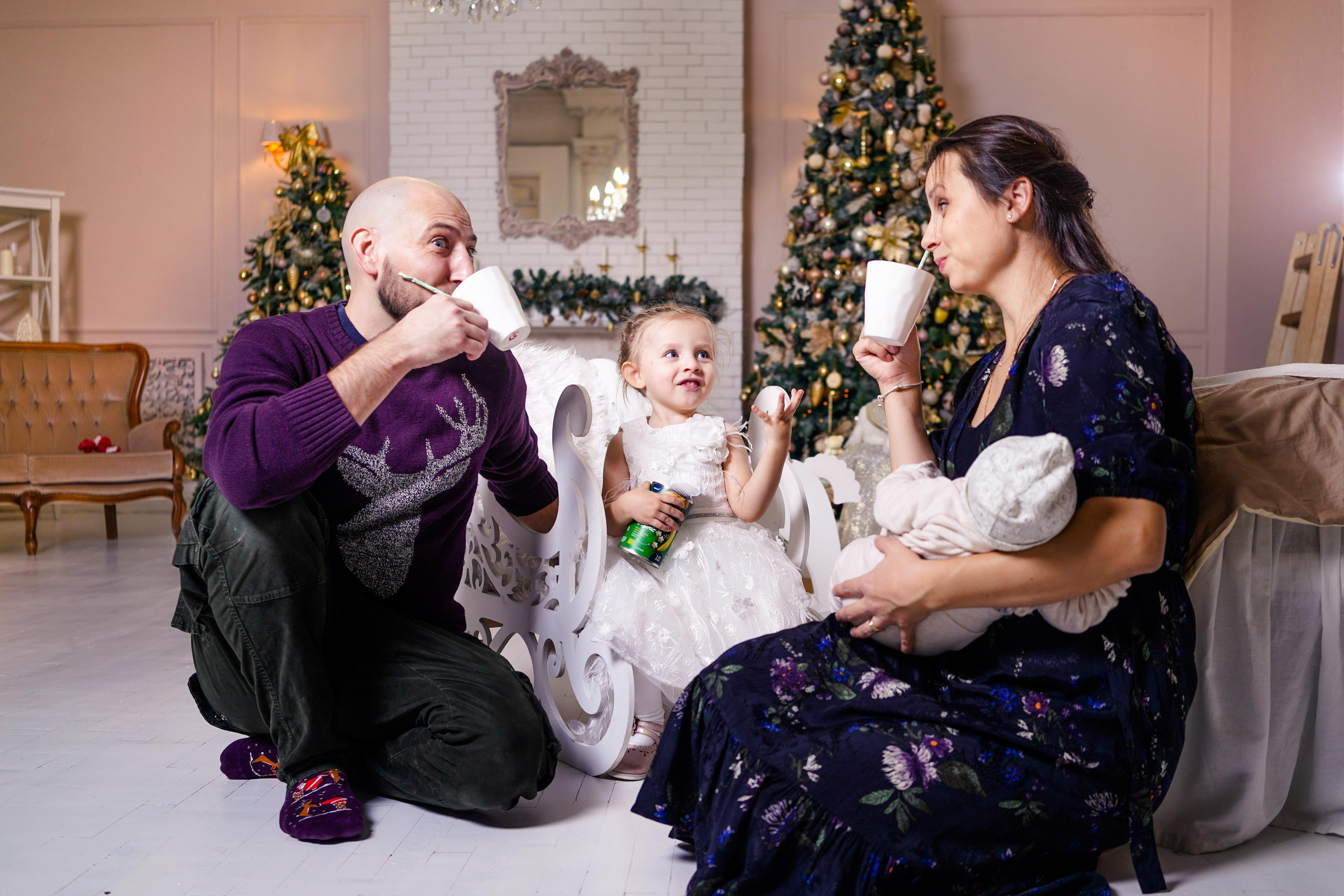 Семейная фотосессия с новорожденным. Семейный и портретный фотограф в Екатеринбурге Анна Лобанова