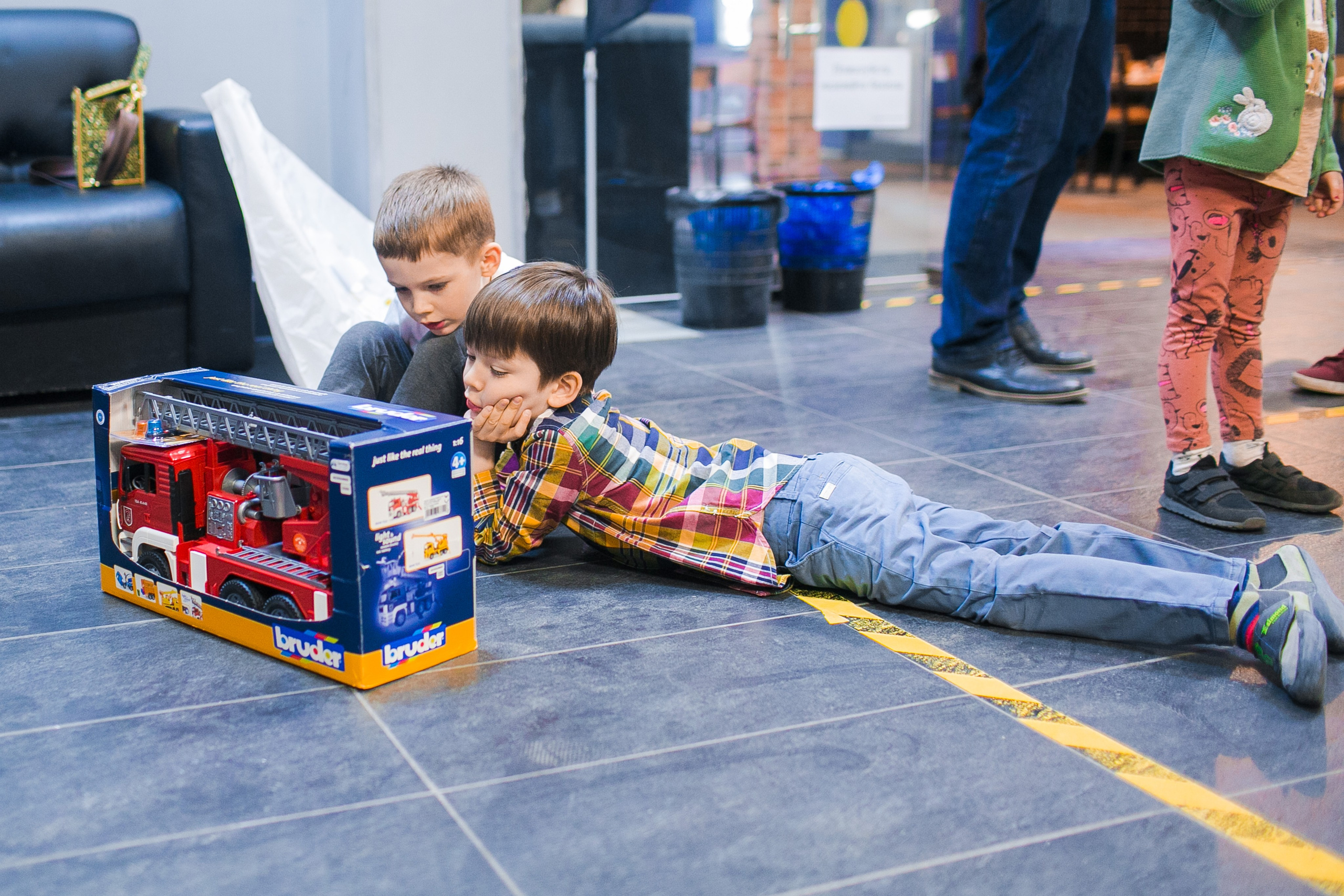 Фотосъемка детского Дня рождения на скалодроме. Репортажный фотограф Борис Геер