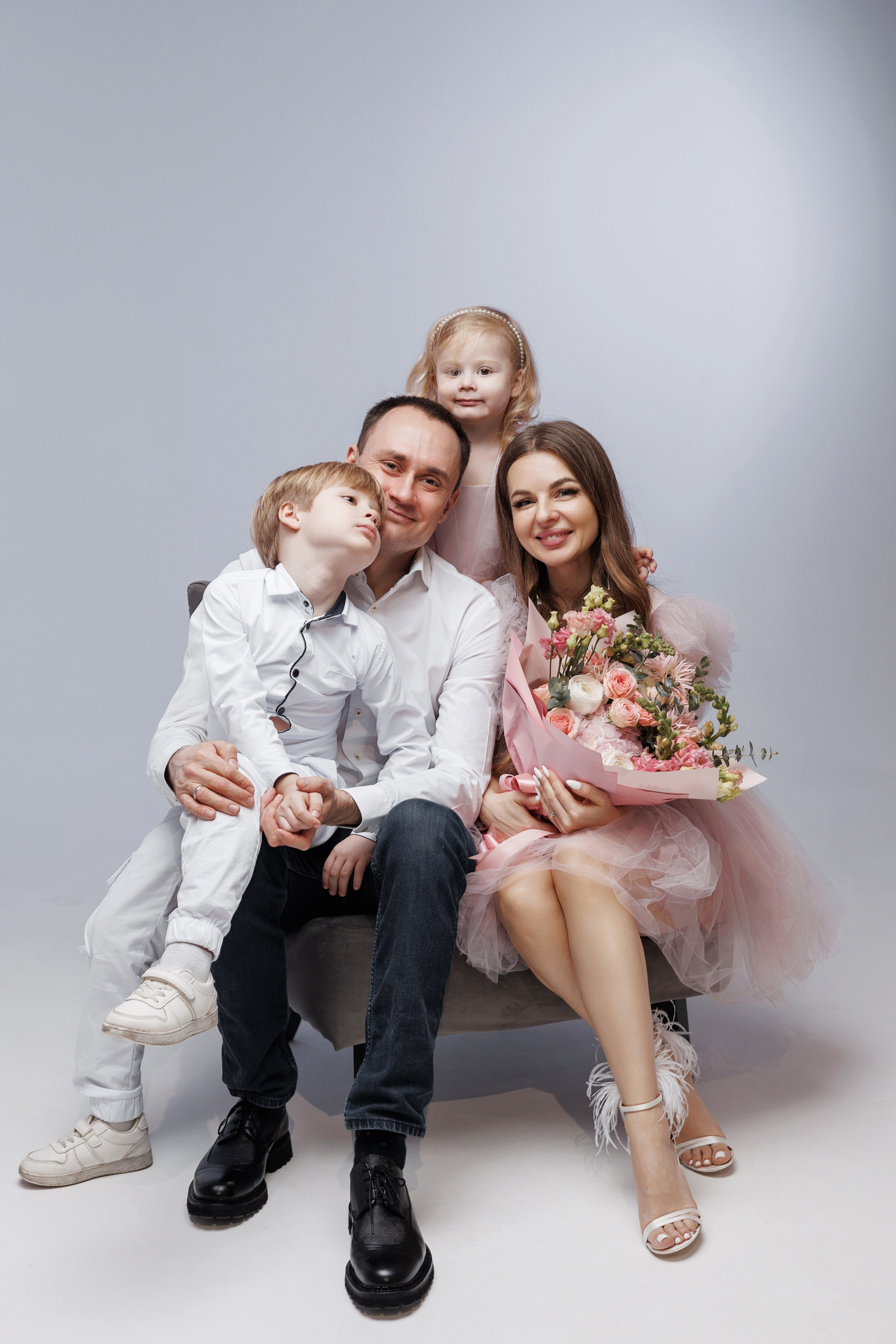 Съемка Дня Рождения Алисы в фотостудии CROSS-STUDIO зал IDEAL. Свадебный и семейный фотограф в Москве и МО Елена Агапова