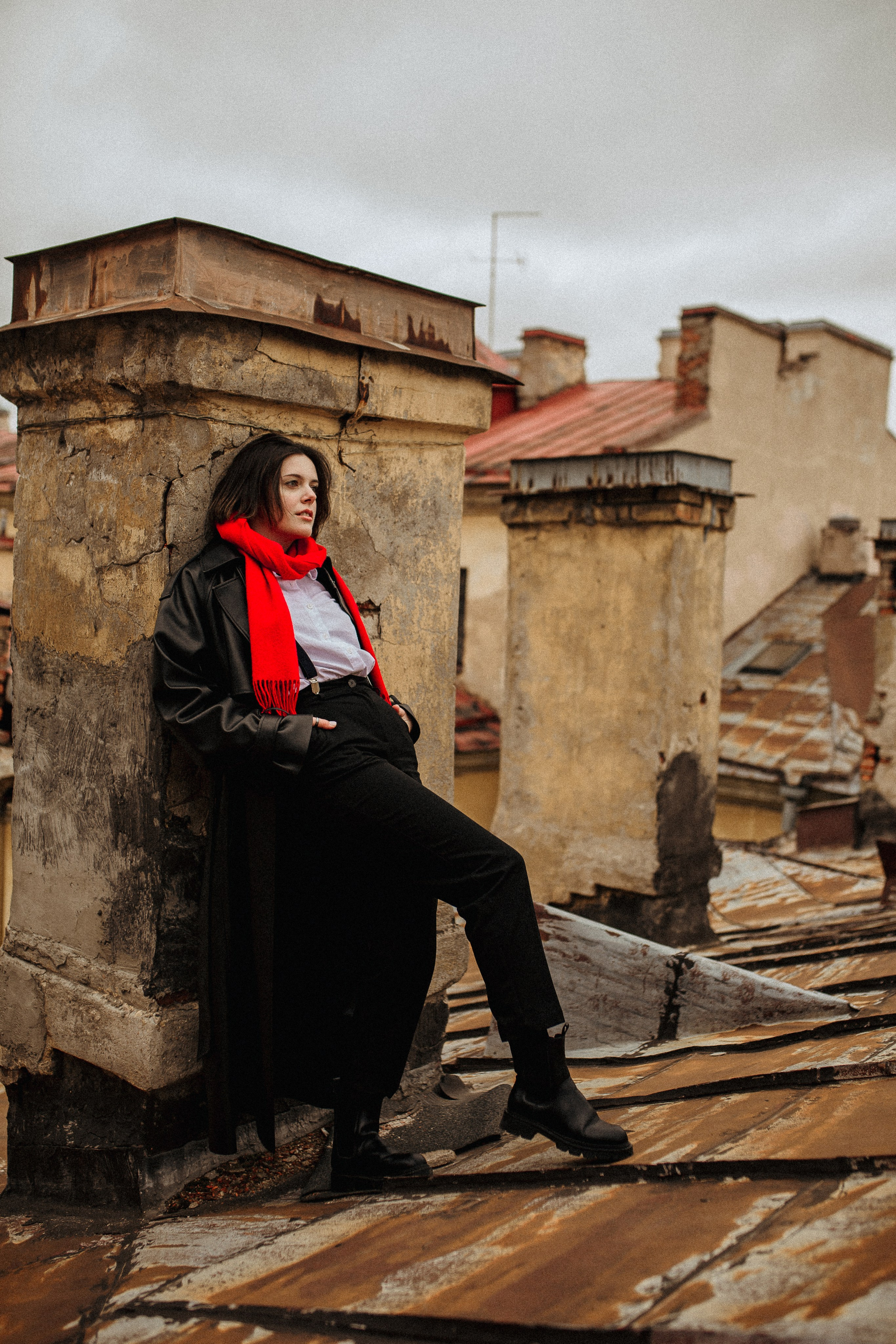 Анна на крышах Питера. Семейный и Свадебный фотограф в Санкт-Петербурге Плохая Екатерина