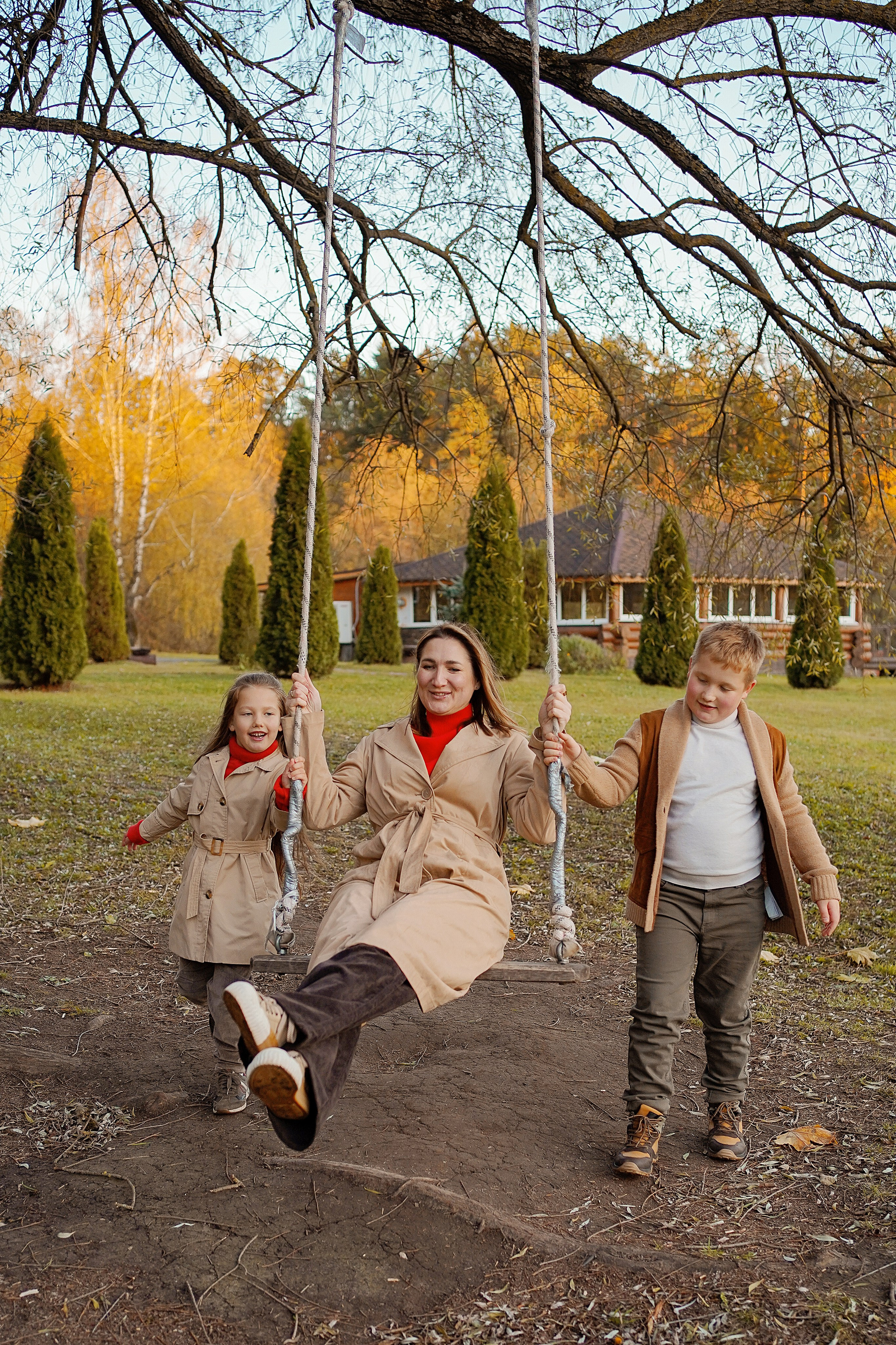 Семейная фотопрогулка в усадьбе Валуево. Семейный и детский фотограф в Москве Екатерина Офицерова