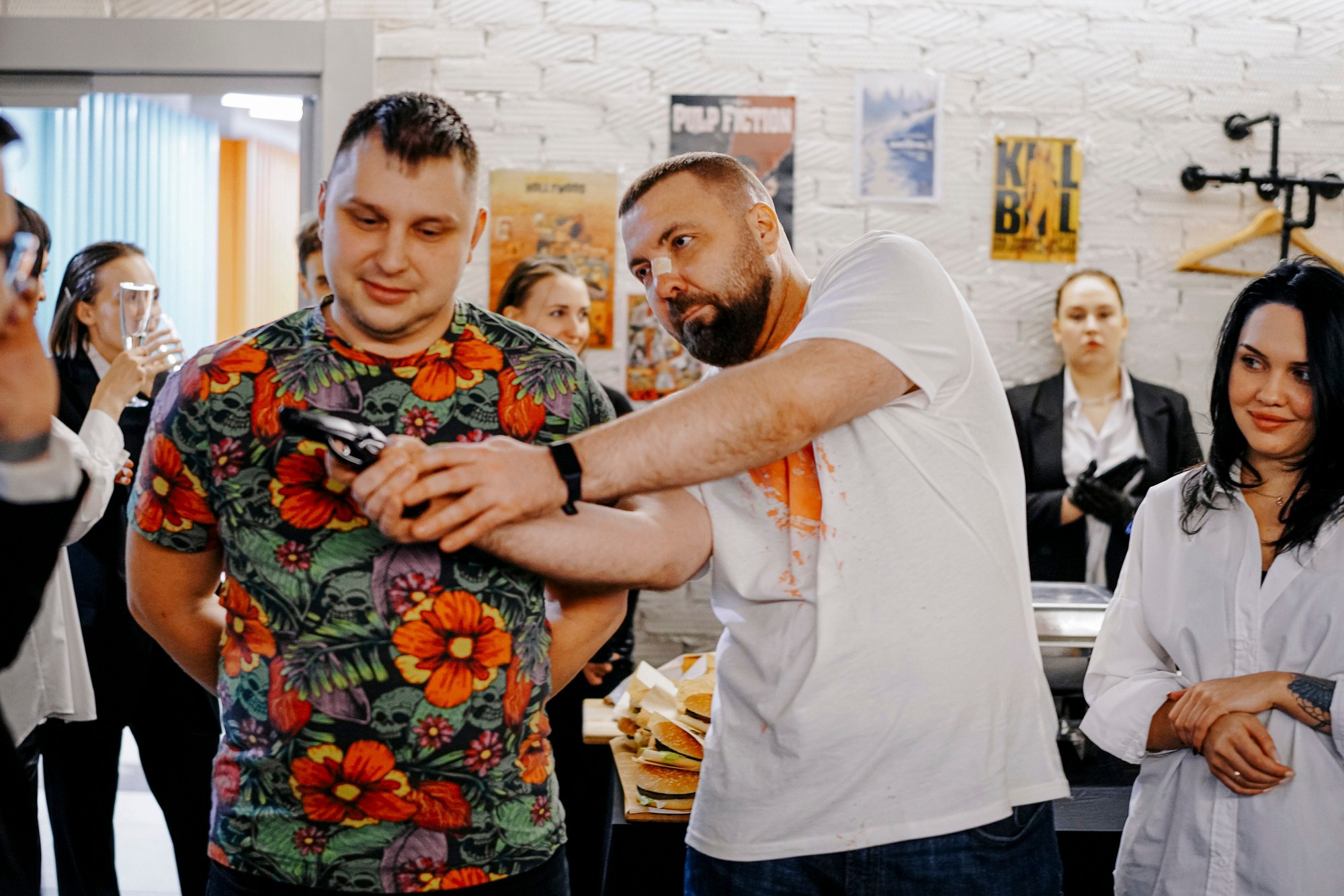 Практик | Тарантино пати. #фотокаквкино | Фотографирую людей