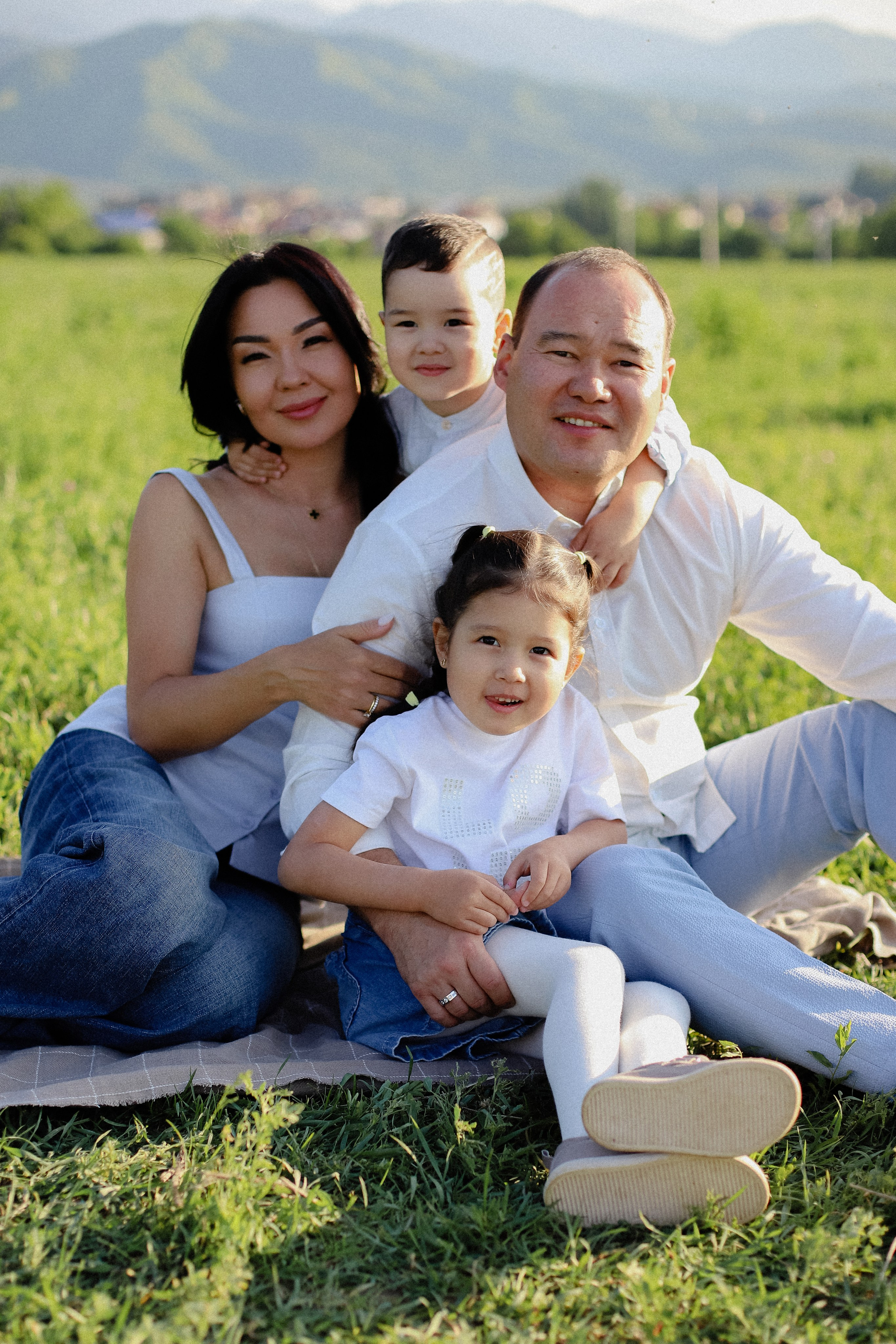Поле на закате. Фотограф в Алматы и Москве Даша Пушкина