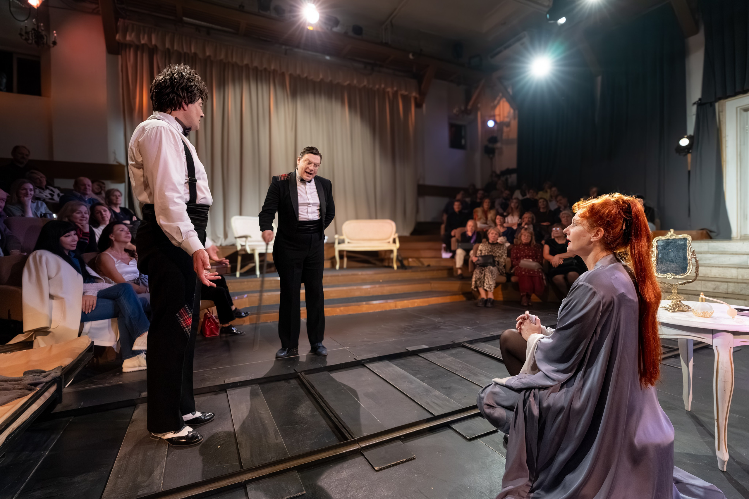 Театр Сфера: Гнездо перелётных птиц (100-й спекталь). Сайт фотографа Сергея Абрамова