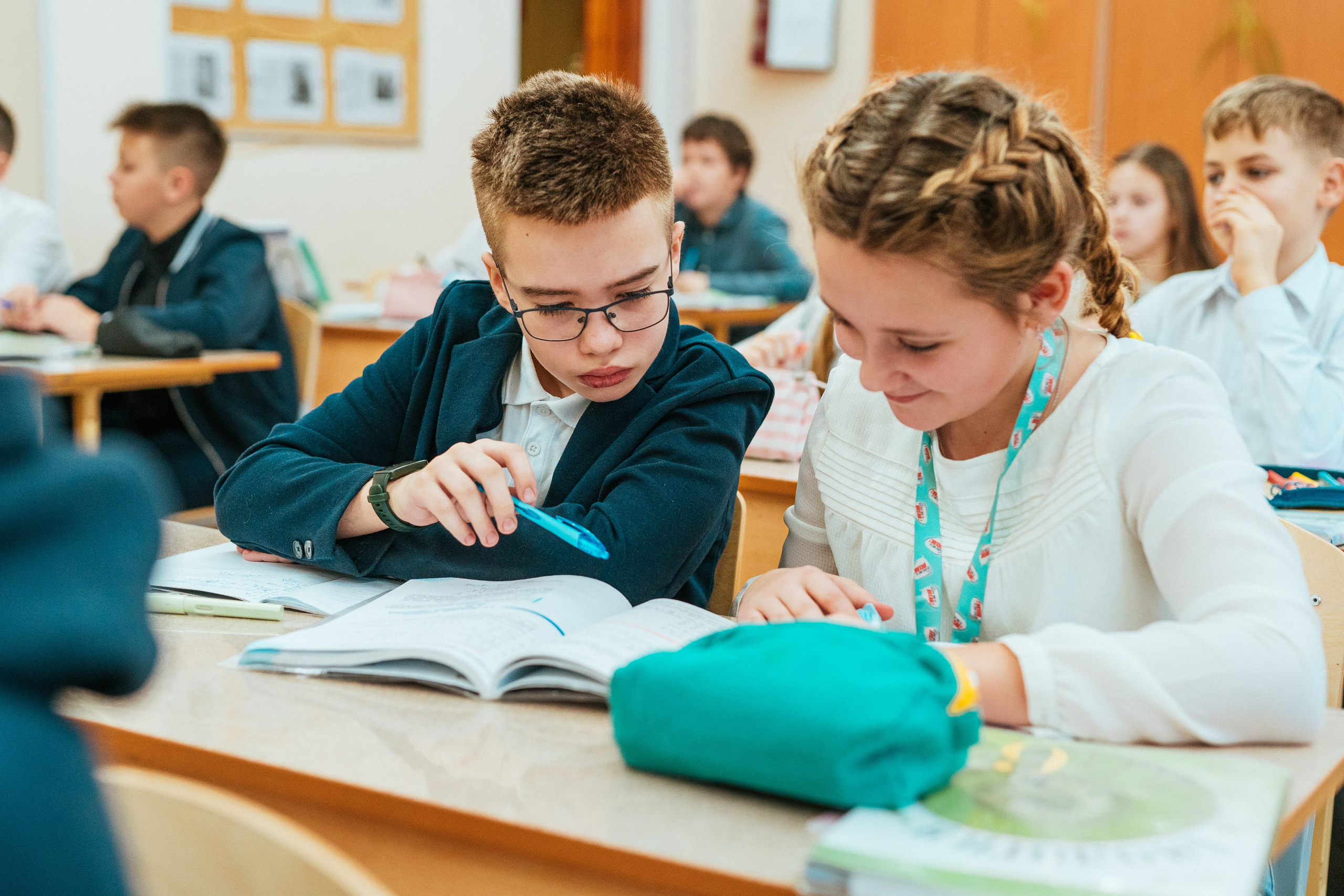 6 класс. Школьные альбомы и альбомы для детского сада. Юлия Осипова. Москва