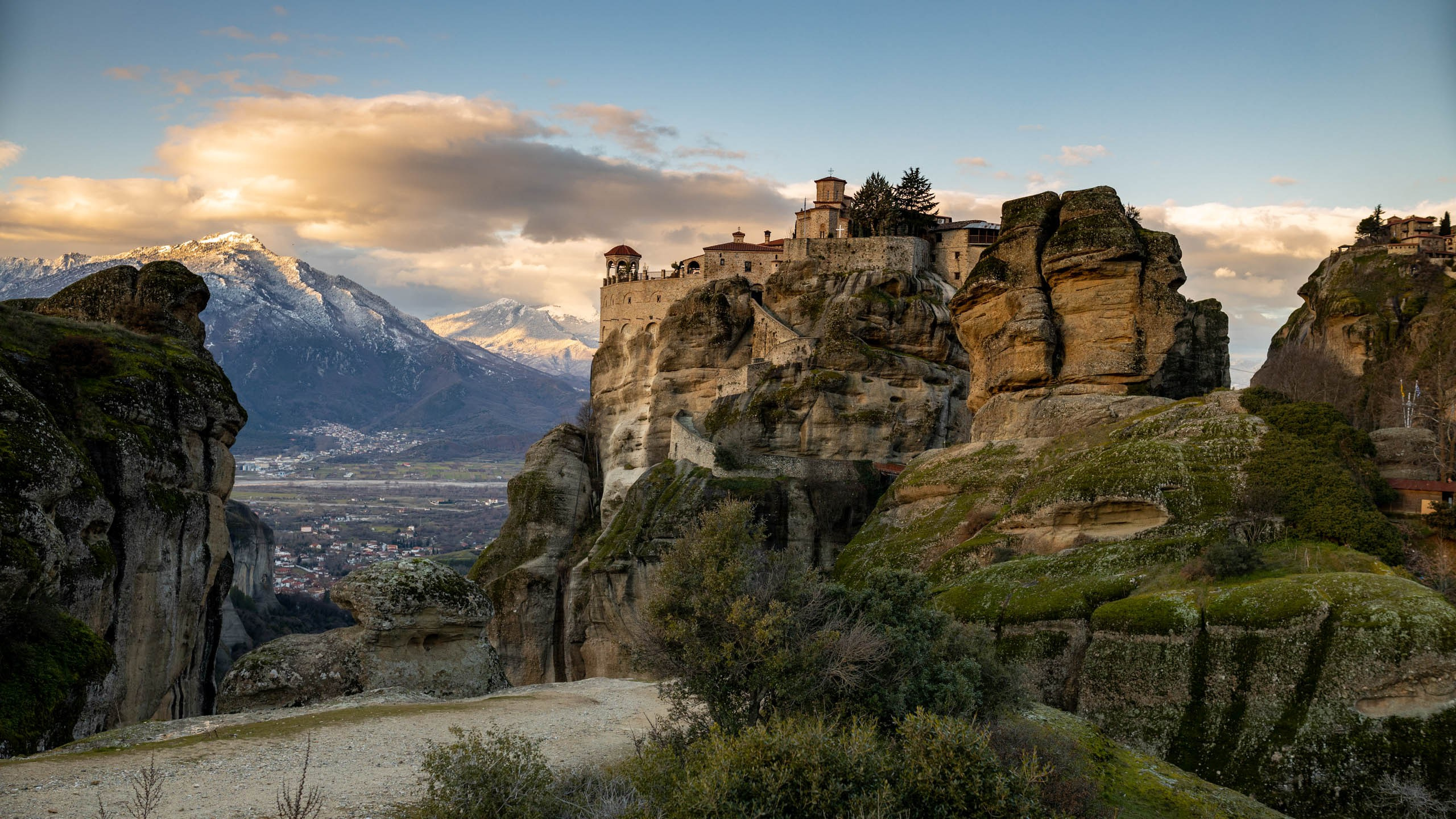 Греция, Метеоры, Монастыри