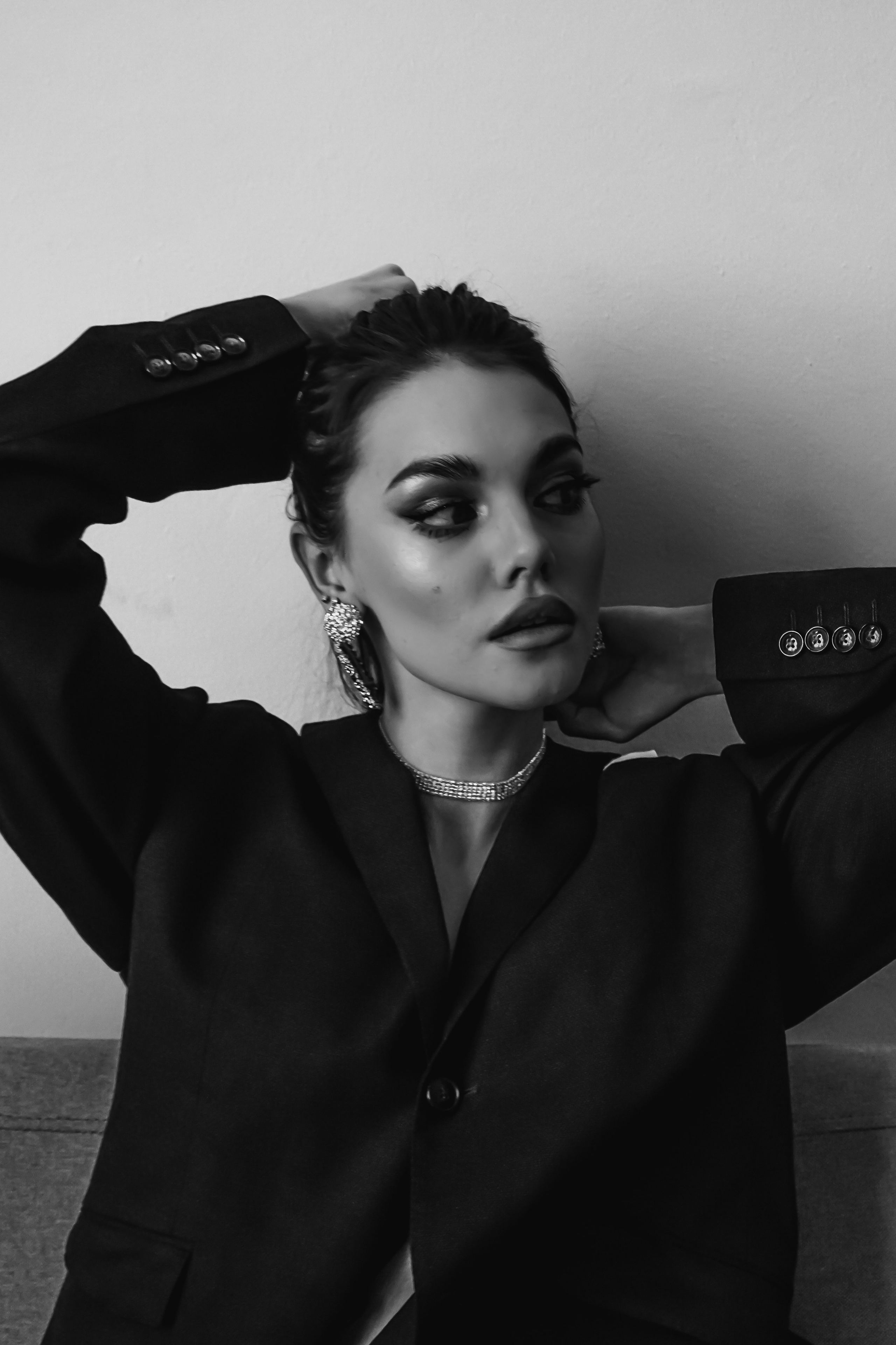 ЖЕНСКИЙ ПОРТРЕТ. Главная