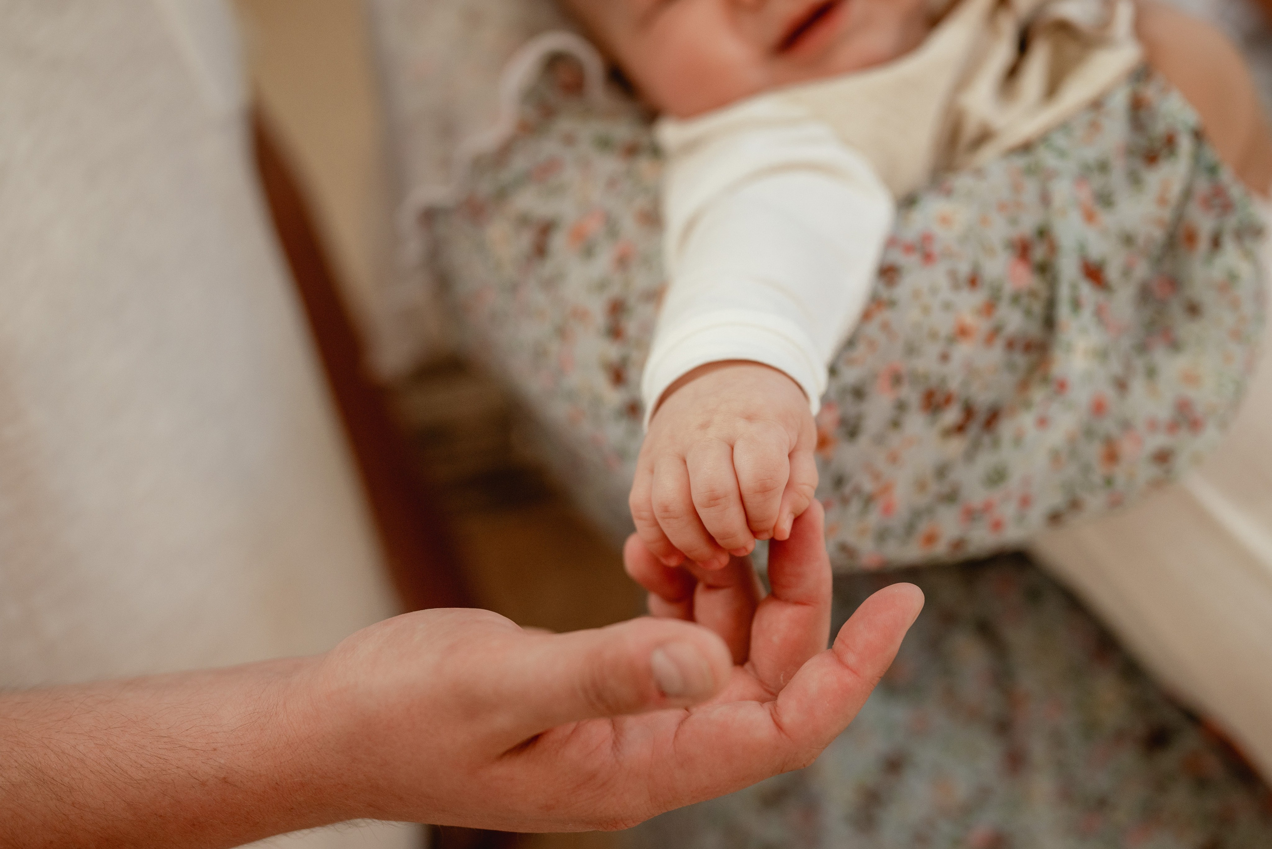 Крещение в светлом храме. Юлия Басня семейный и свадебный фотограф в Донецке