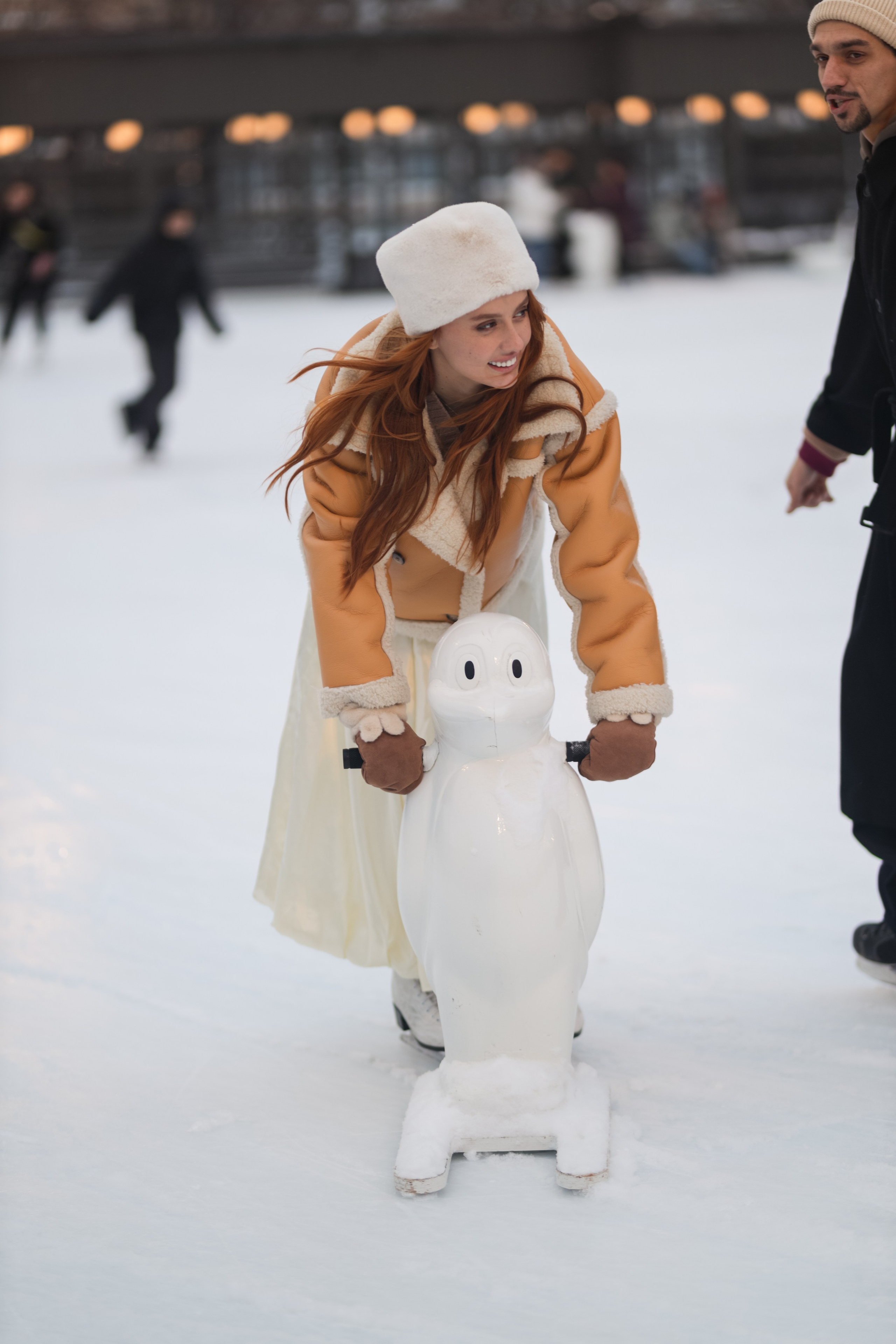 Лавстори Леси и Никиты на катке. Свадебный фотограф Беларусь Ольга Козыренко