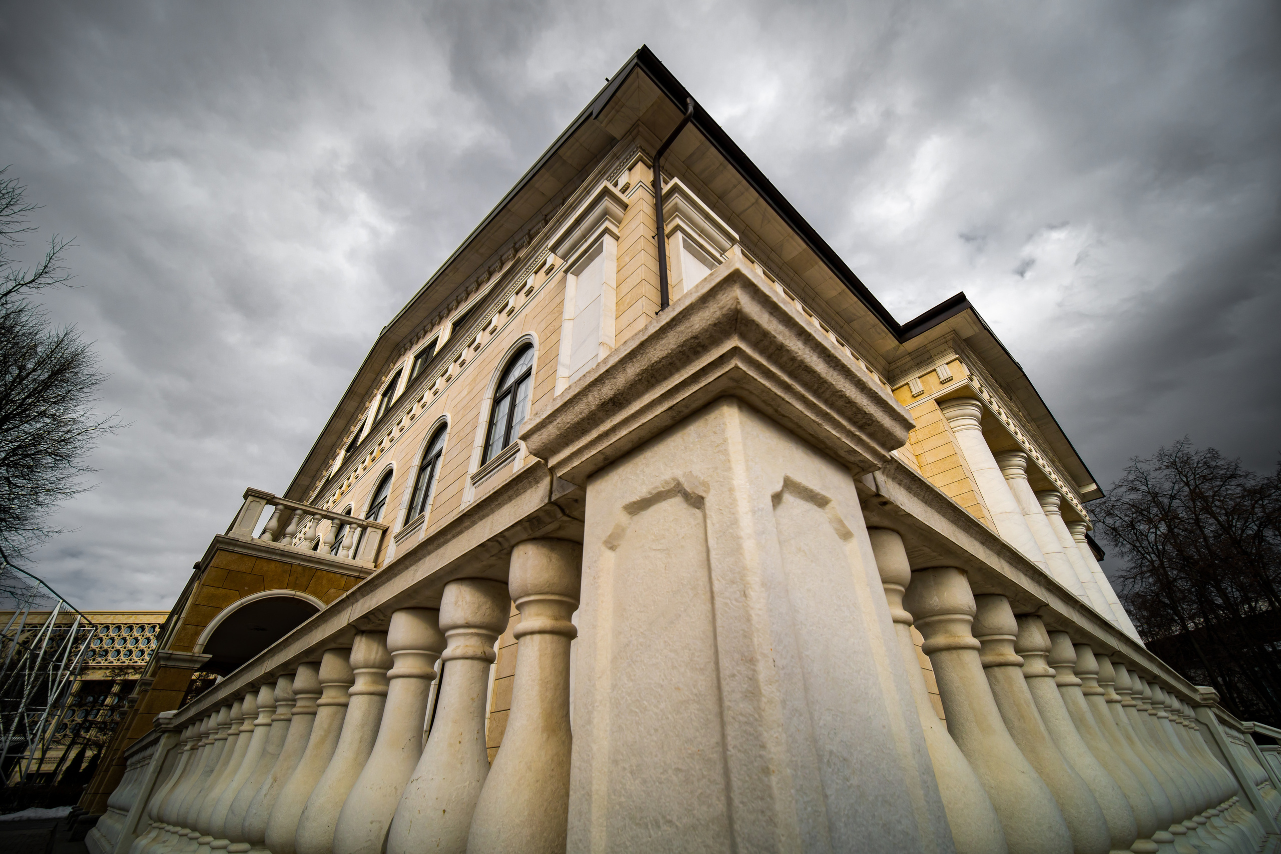 Здание в Лужниках